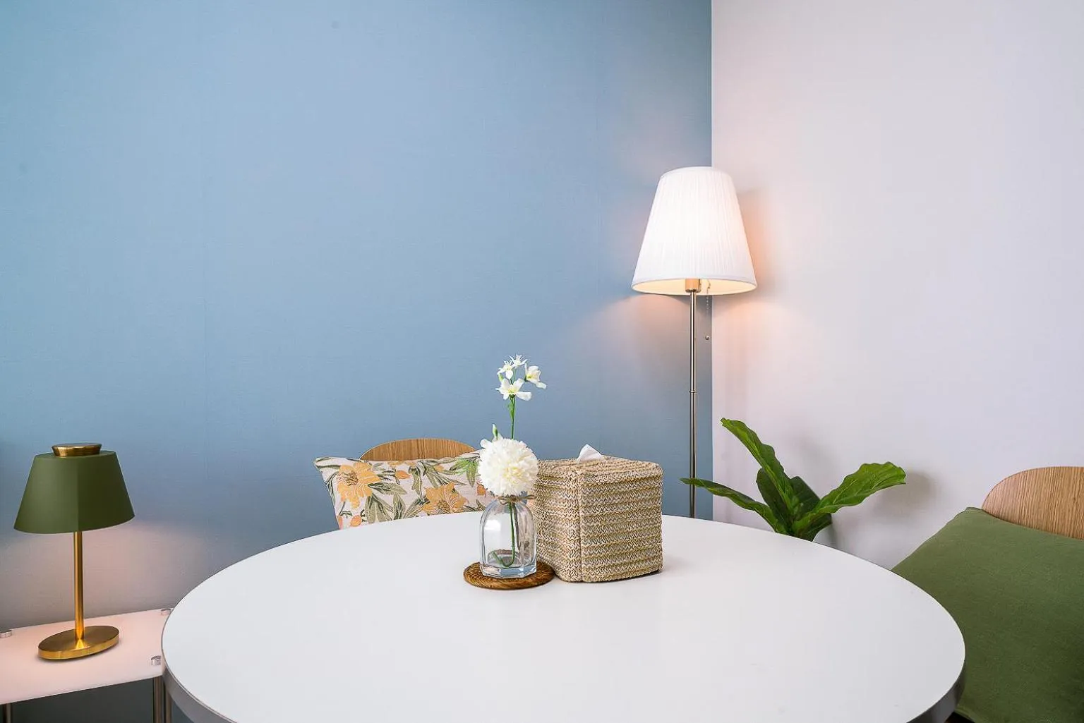 Seating area in Urbanstay Songdo Moonlight Park