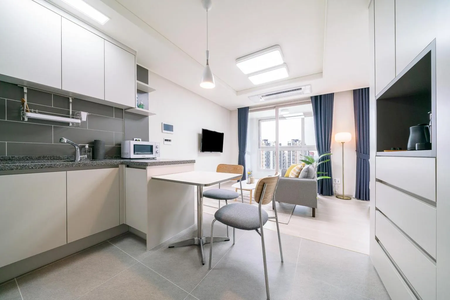 Kitchen or kitchenette in Urbanstay Songdo Moonlight Park