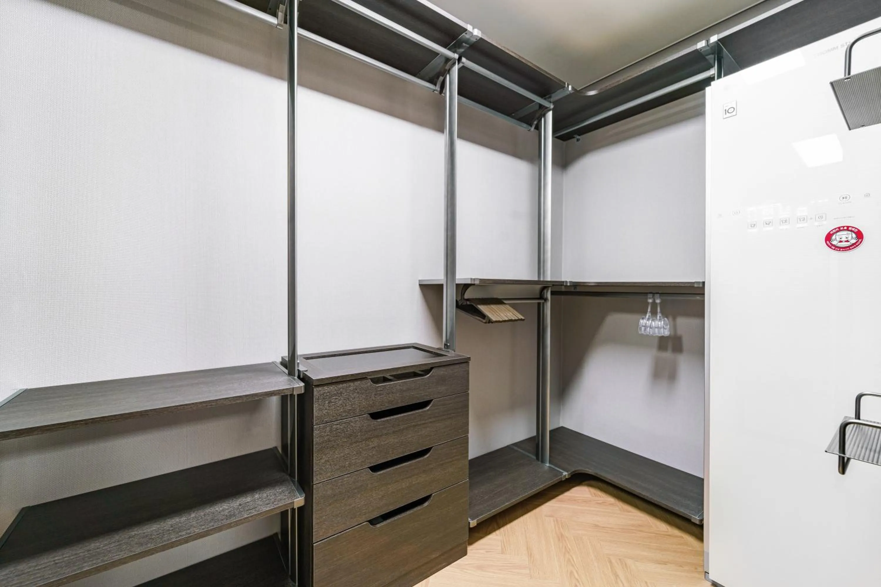 wardrobe in Le Collective Busan station