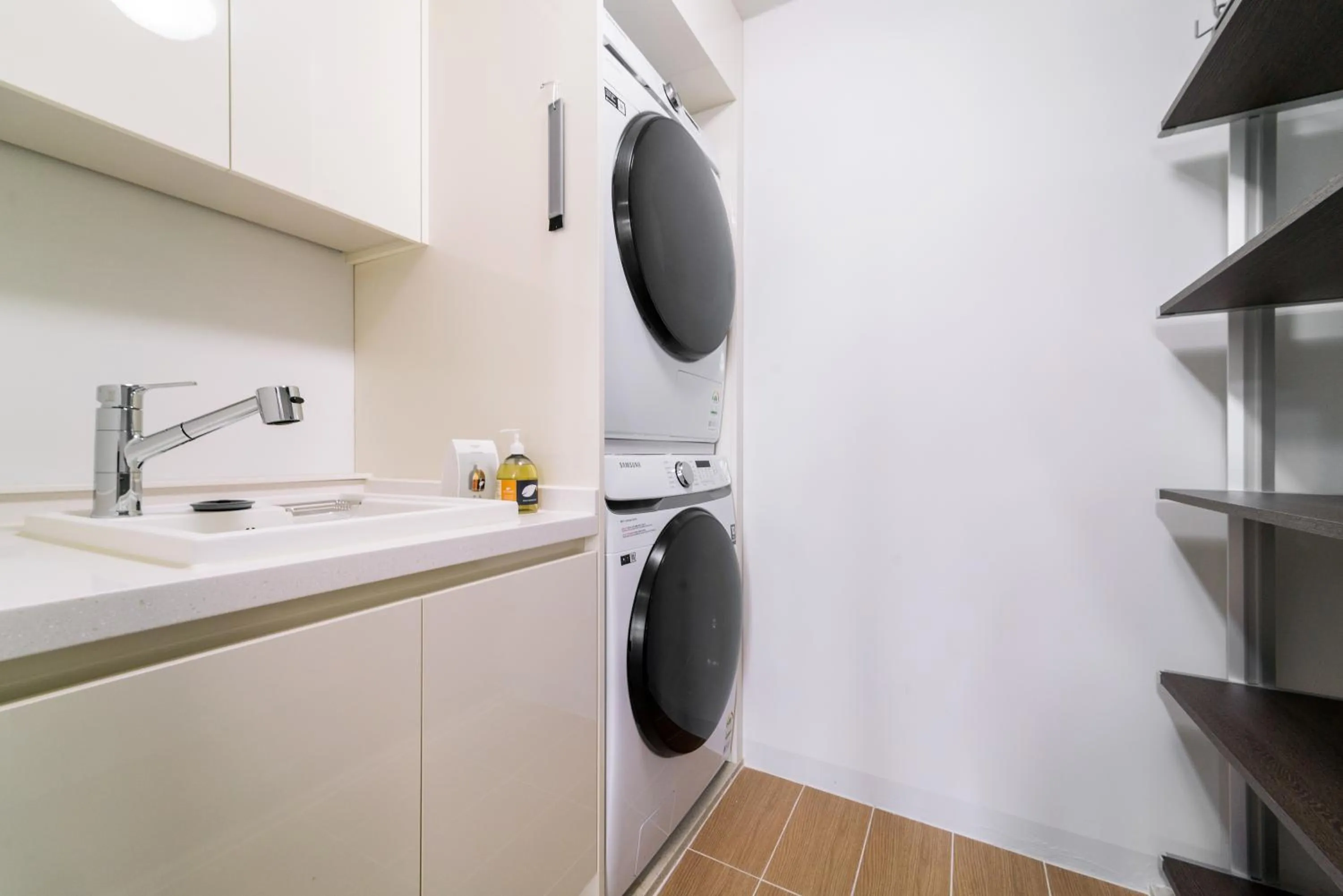 washing machine in Le Collective Busan station