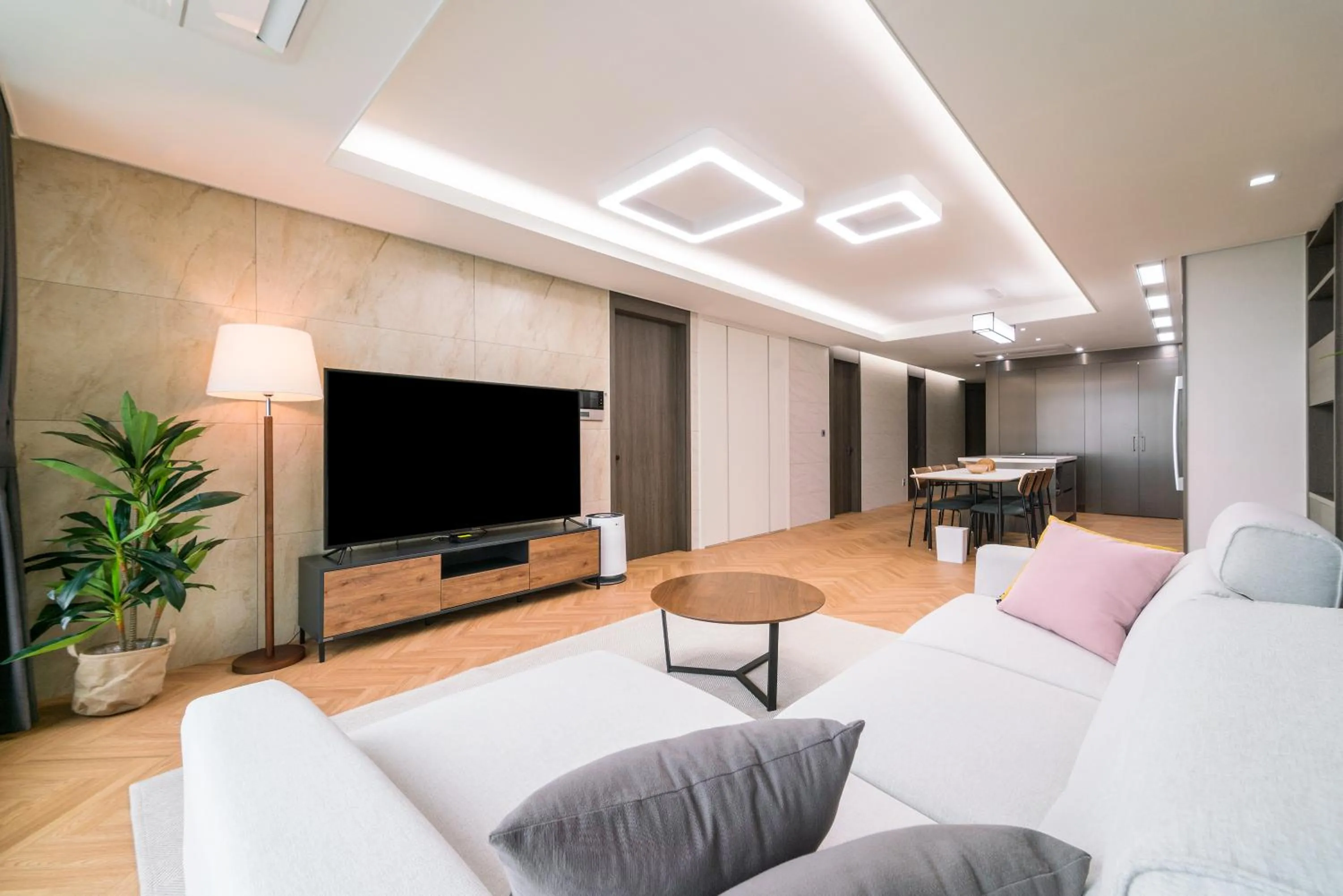 TV and multimedia in Le Collective Busan station