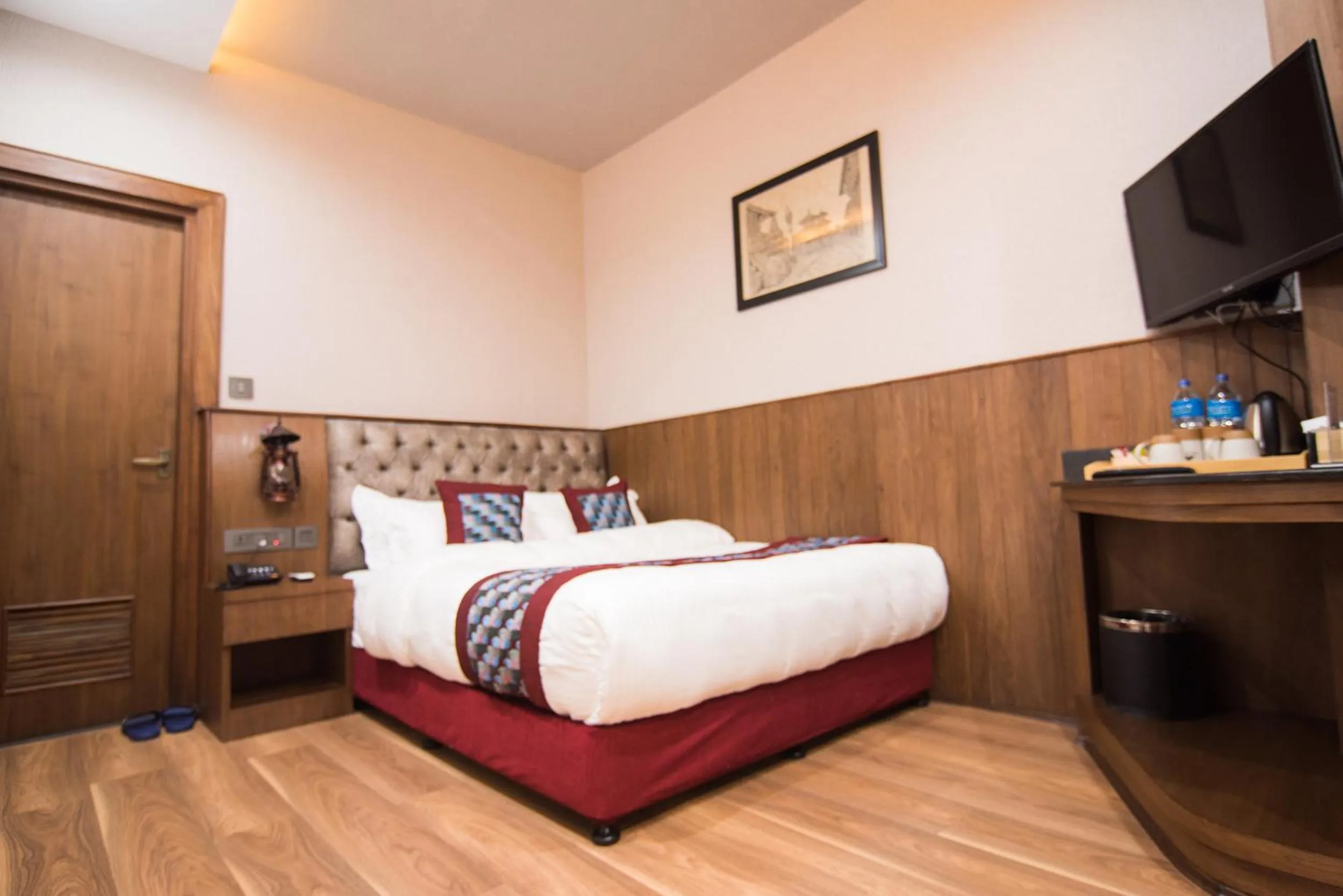 Bed in Everest Boutique Hotel