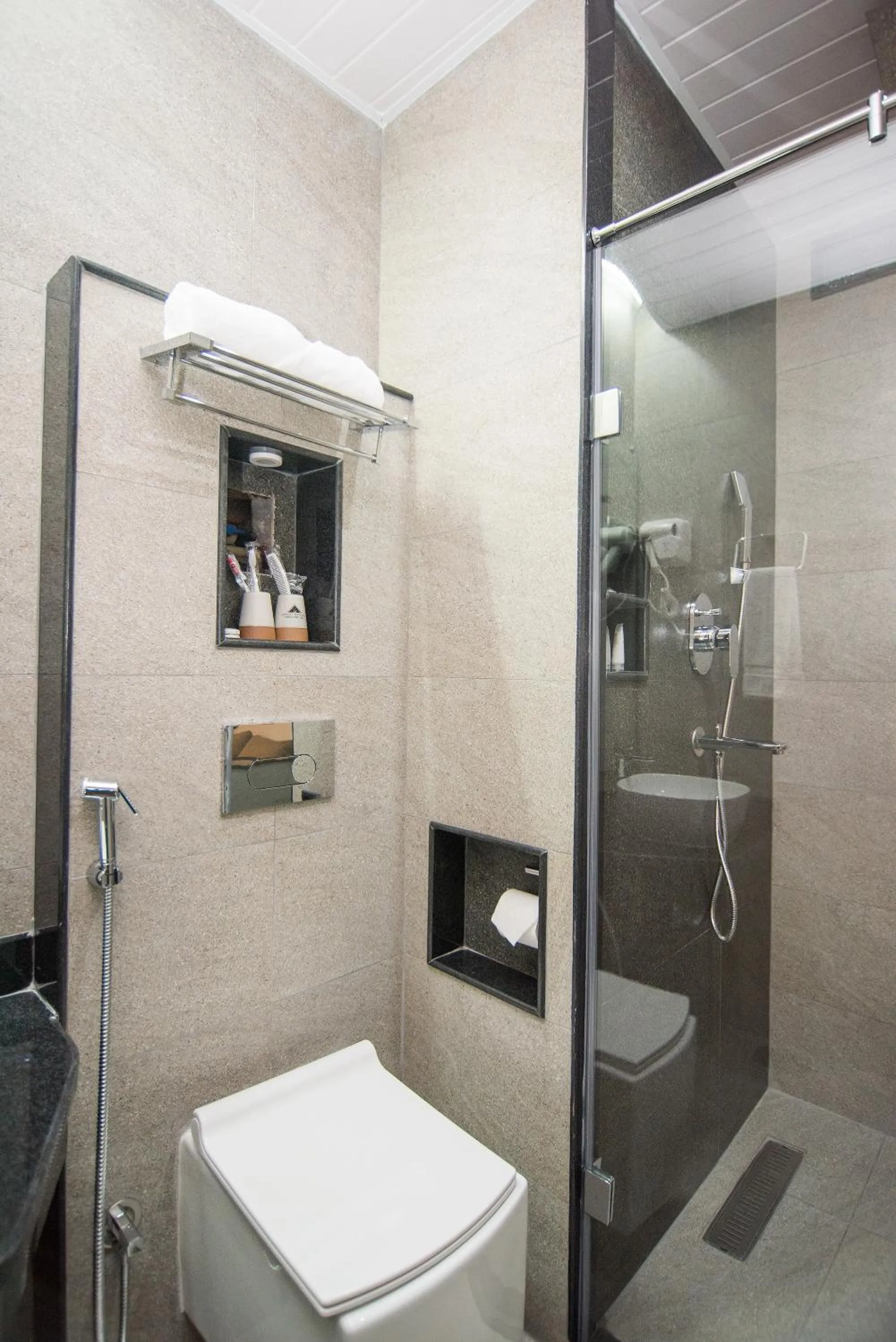 Bathroom in Everest Boutique Hotel
