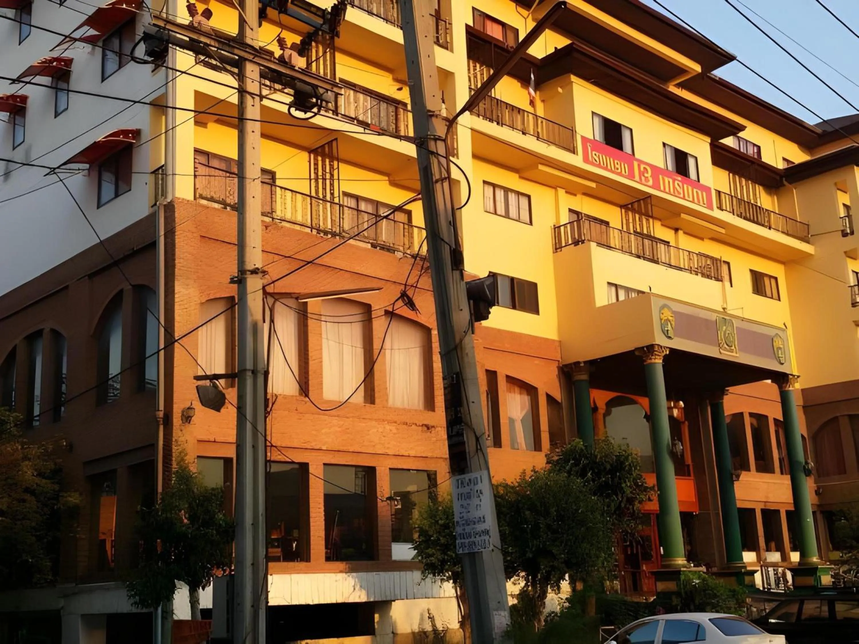 Property building in OYO 75466 -13 Coins Bang Yai Hotel