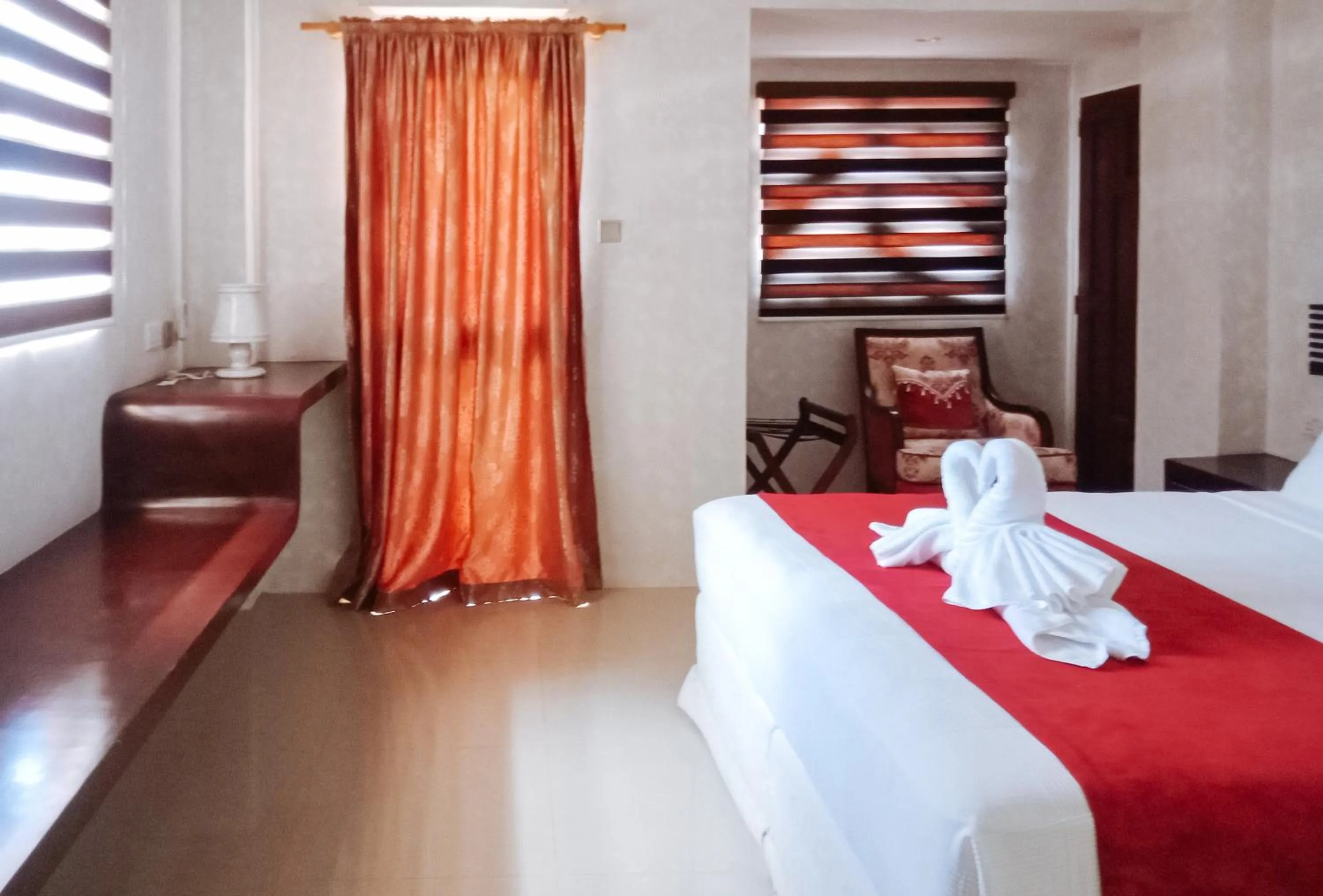 Bed in RedDoorz @ Joyce Palace Antique