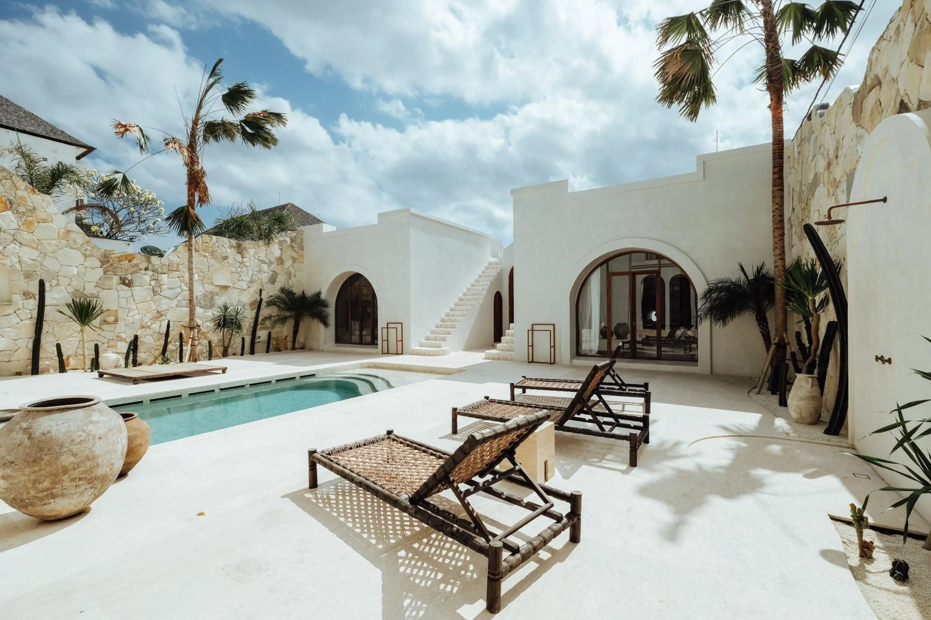 Property building in Casa Viamo