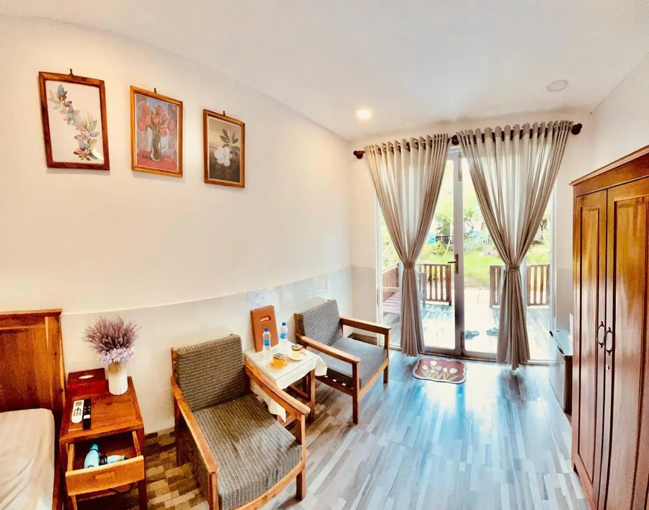 Photo of the whole room in Hoang Phuc resort