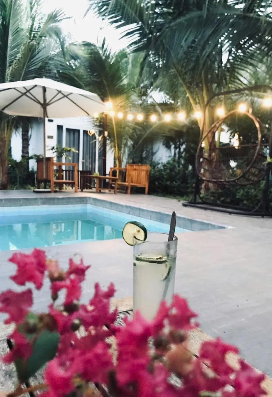 Swimming pool in Hoang Phuc resort