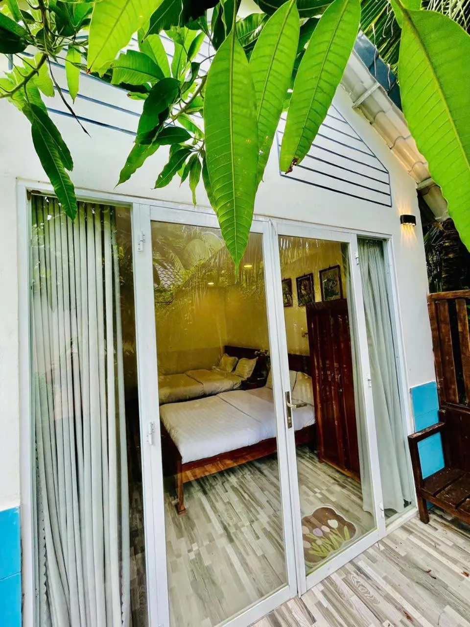 Facade/entrance, Bed in Hoang Phuc resort