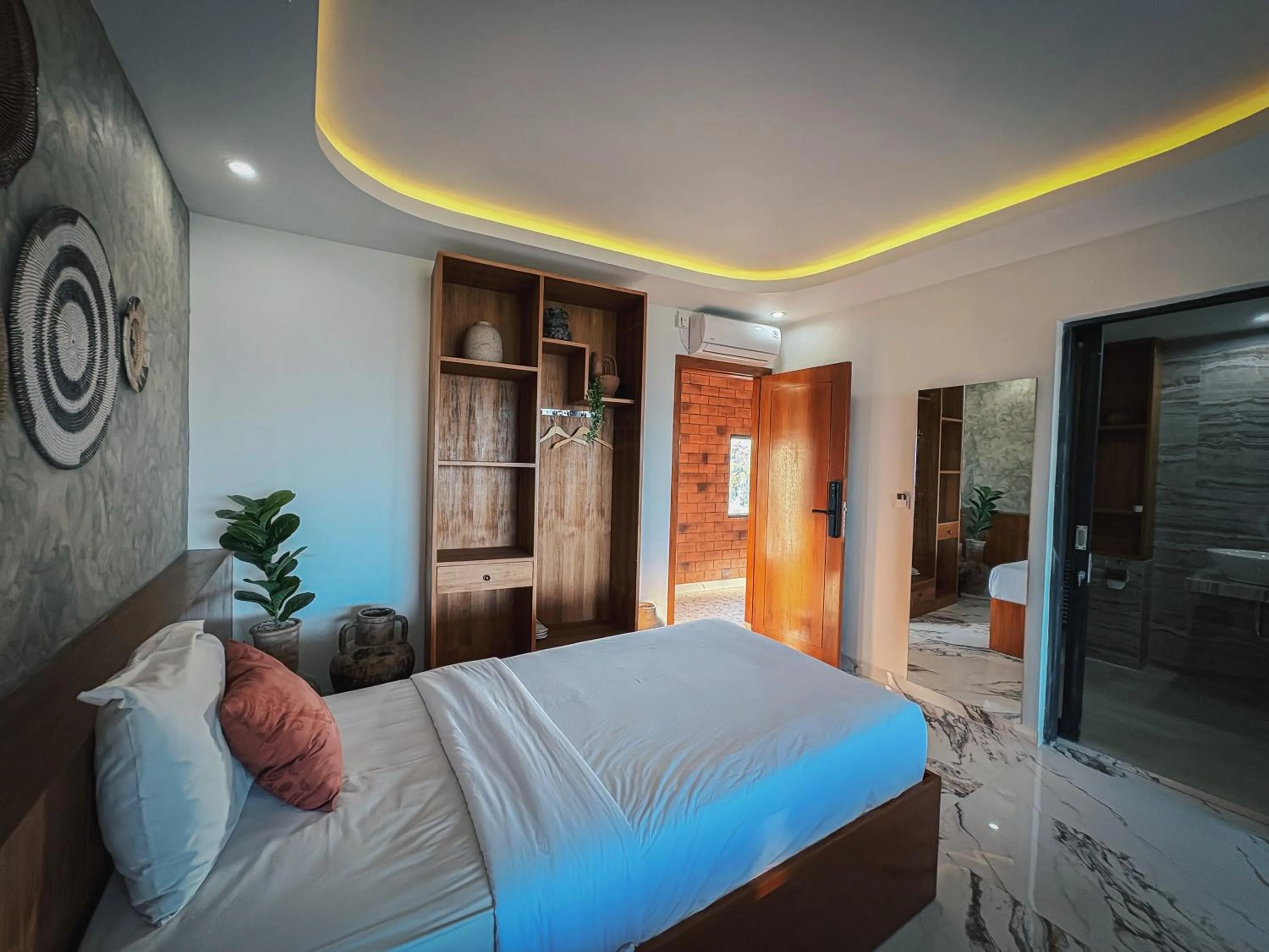 Bed in Caldera Hotel & Restaurant