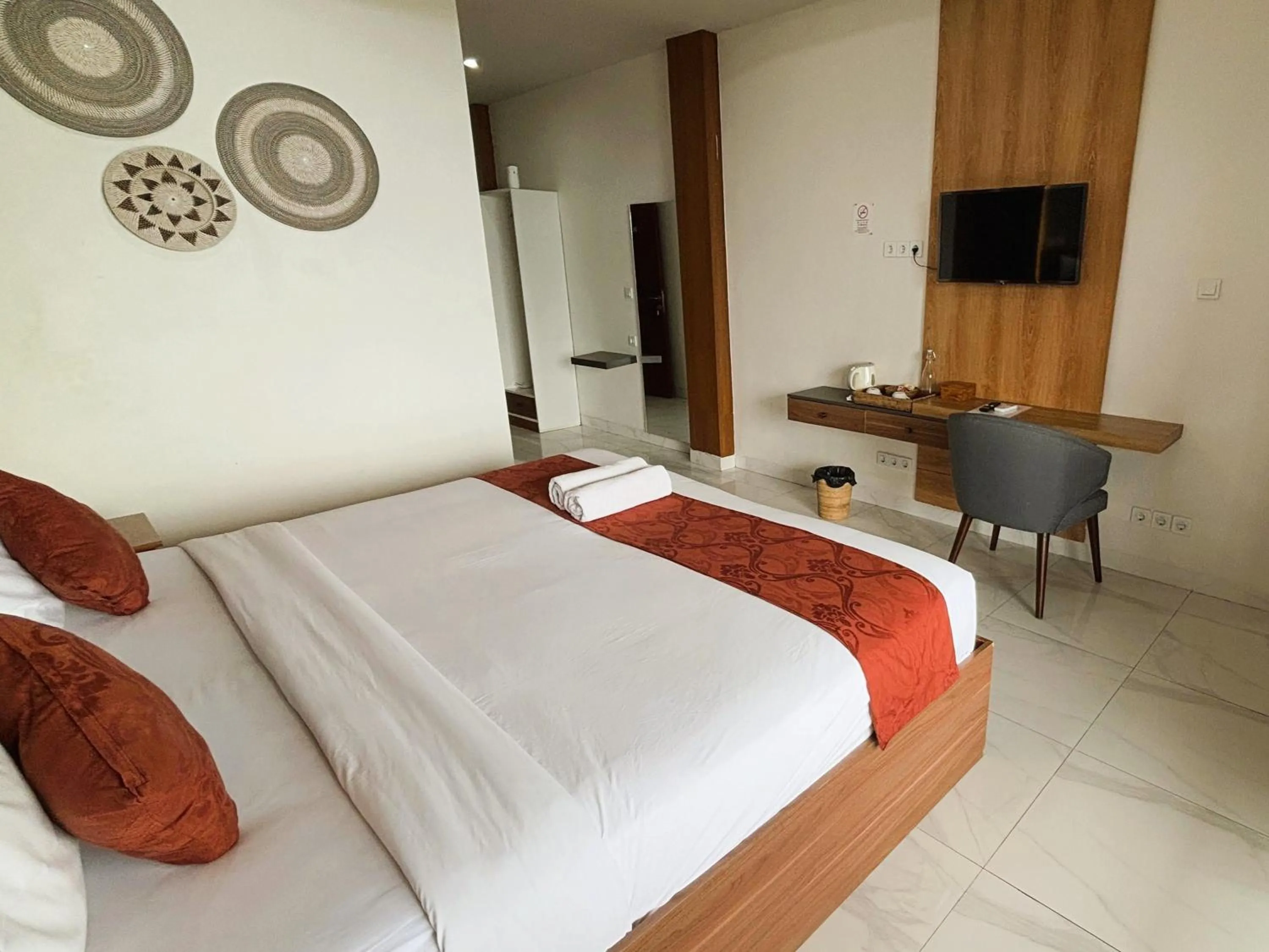 Bed in Caldera Hotel & Restaurant