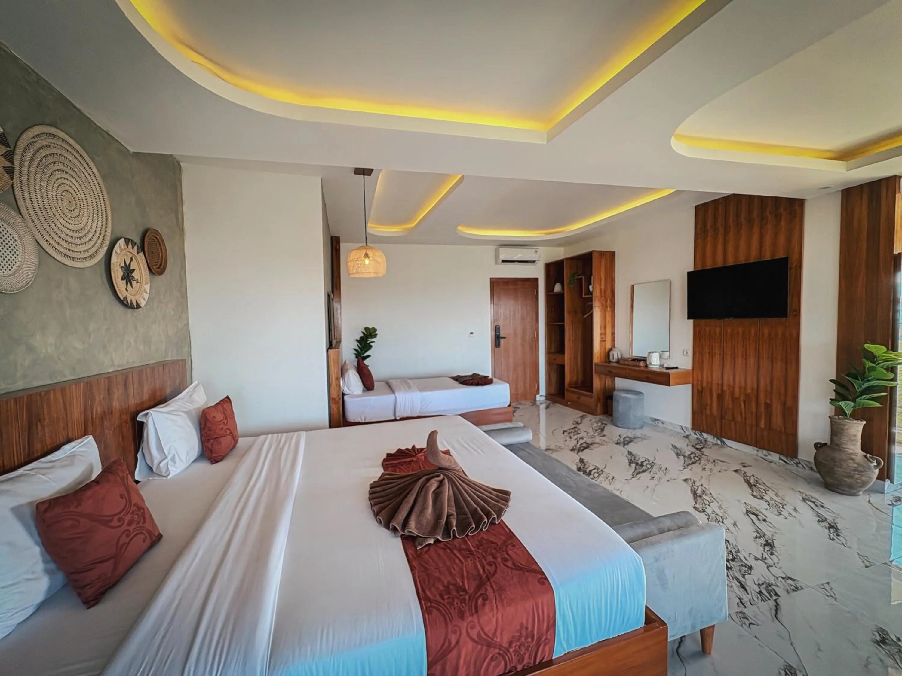 Bed in Caldera Hotel & Restaurant