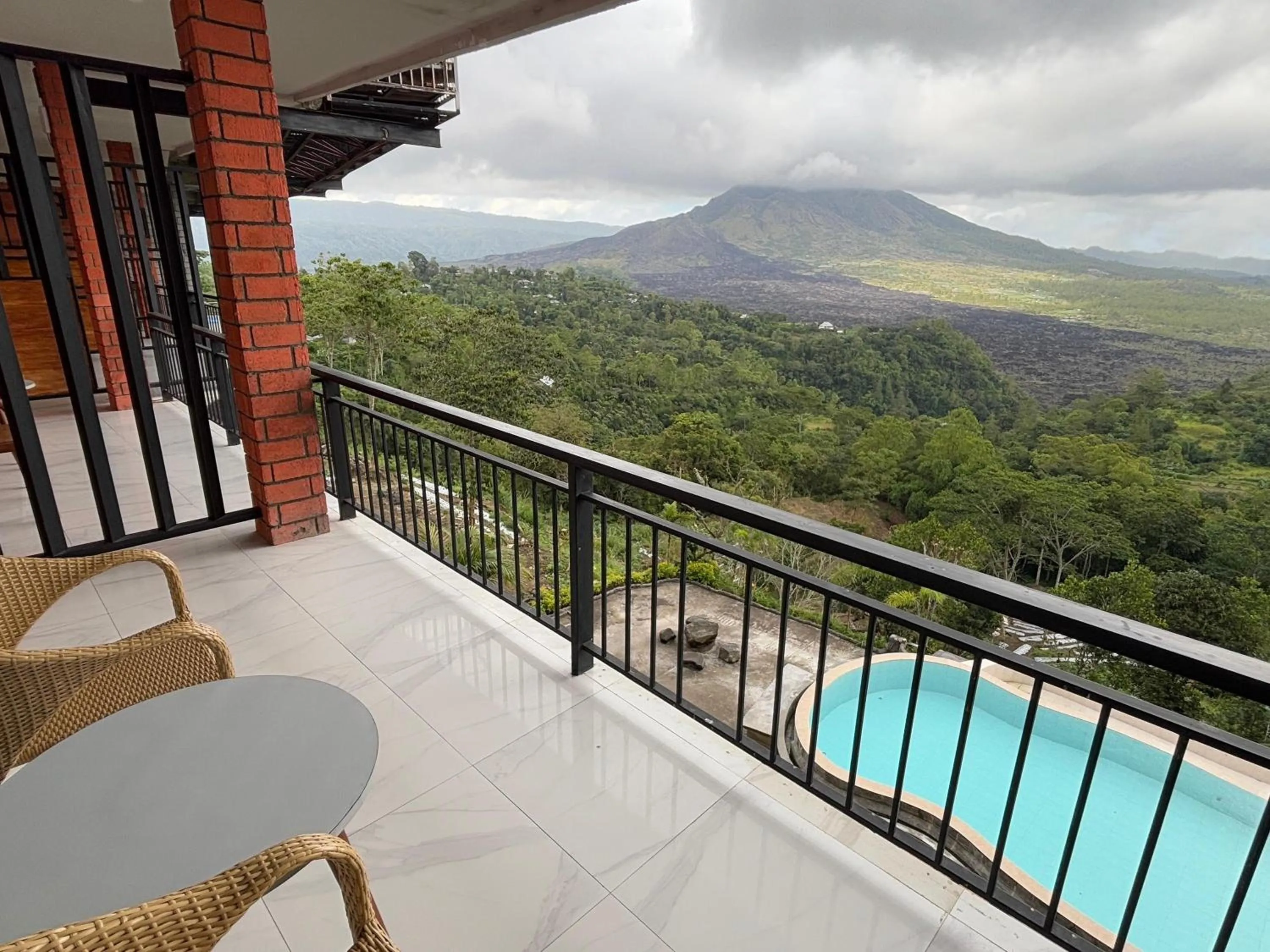 Balcony/Terrace in Caldera Hotel & Restaurant
