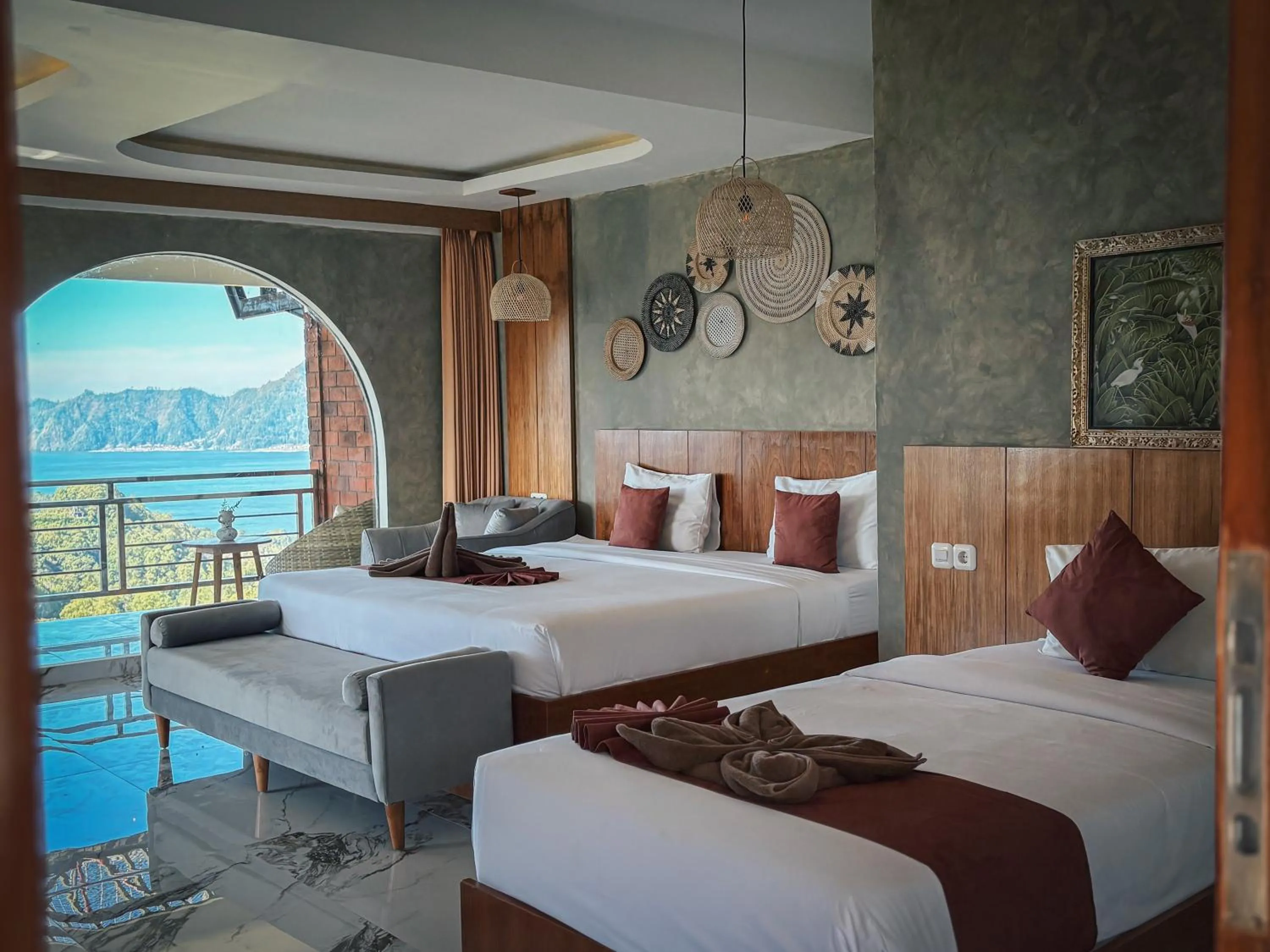 Bed in Caldera Hotel & Restaurant