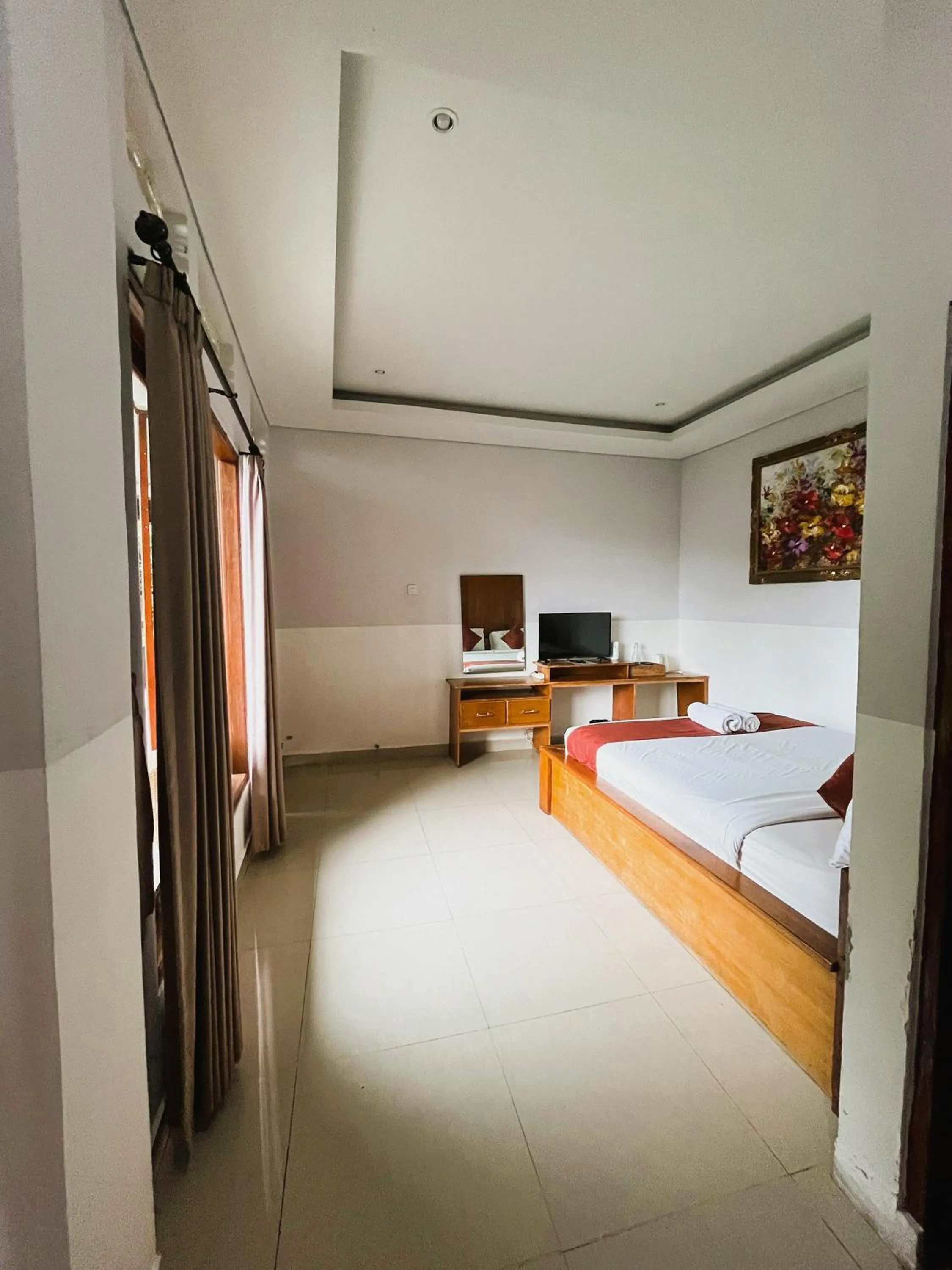 TV and multimedia, Bed in Caldera Hotel & Restaurant