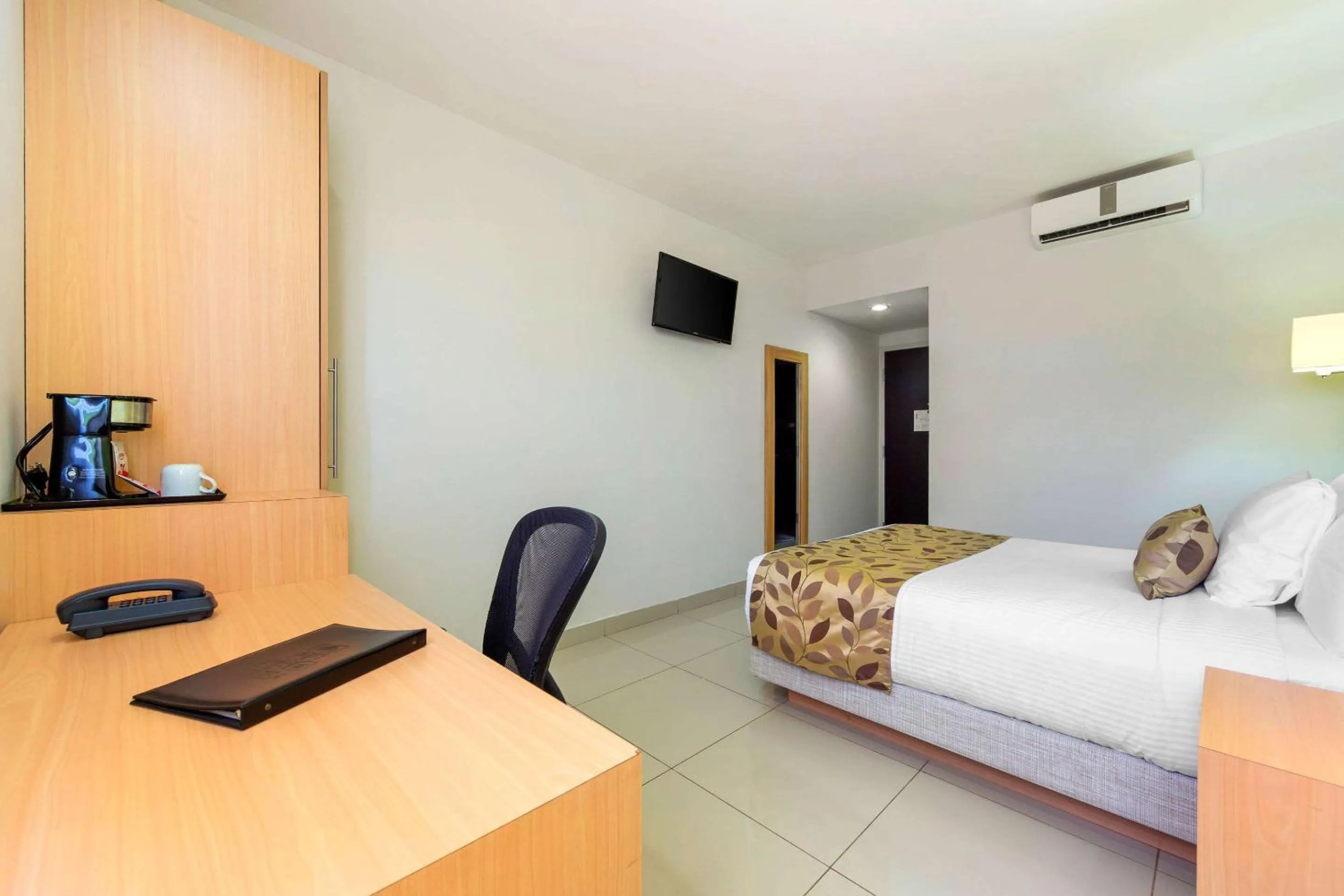 Bedroom, Bed in Sleep Inn Culiacan