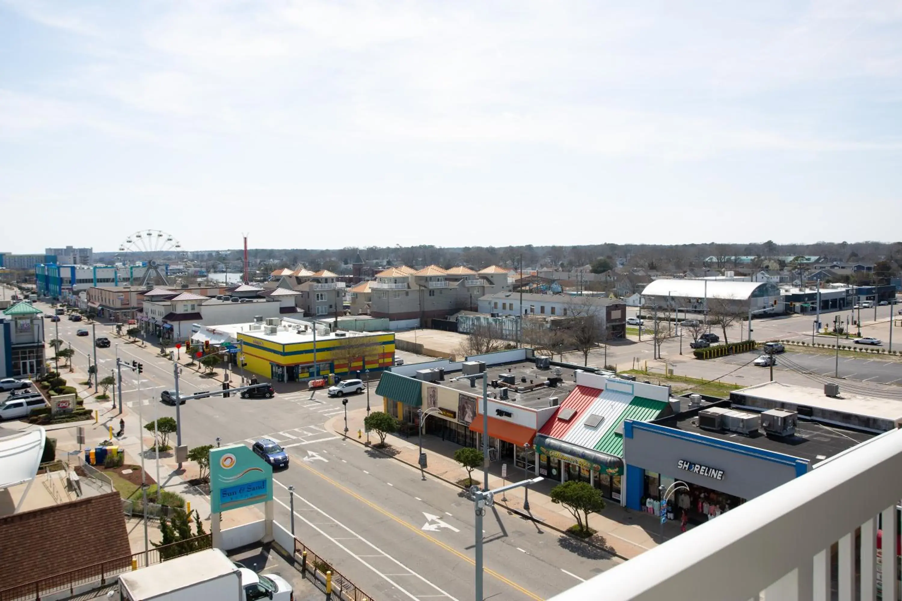 Deluxe King Room - Non-Smoking -Partial Ocean View in Super 8 by Wyndham Virginia Beach Oceanfront Deluxe King Room - Non-Smoking -Partial Ocean View in Super 8 by Wyndham Virginia Beach Oceanfront