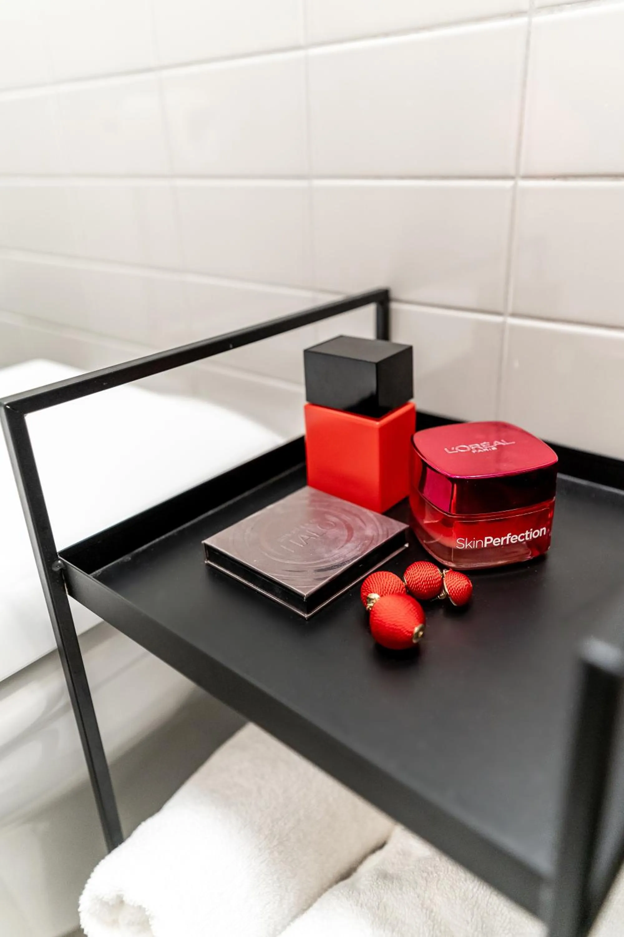 Bathroom in H11 Aparthotel