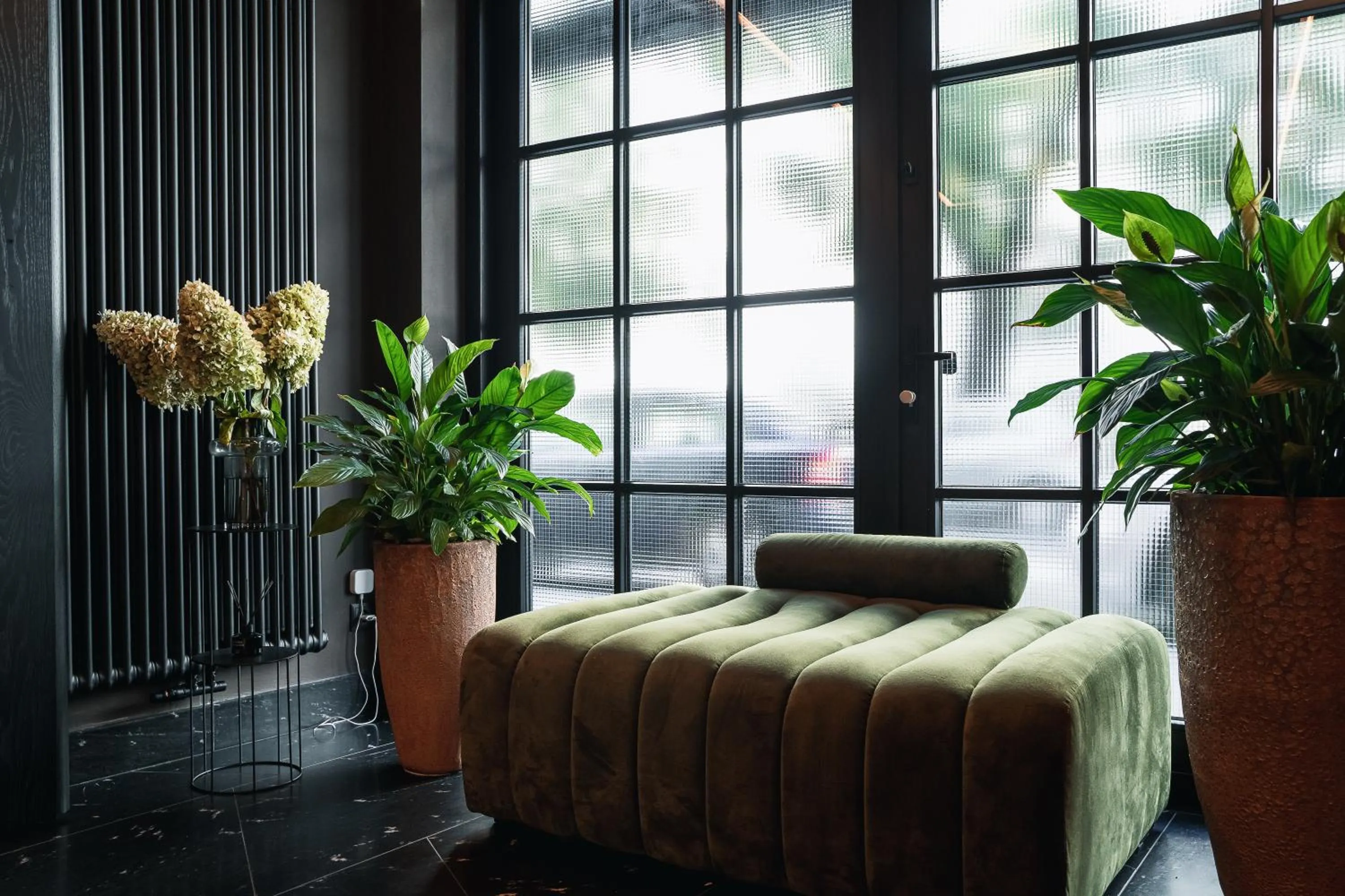 Lobby or reception in H11 Aparthotel