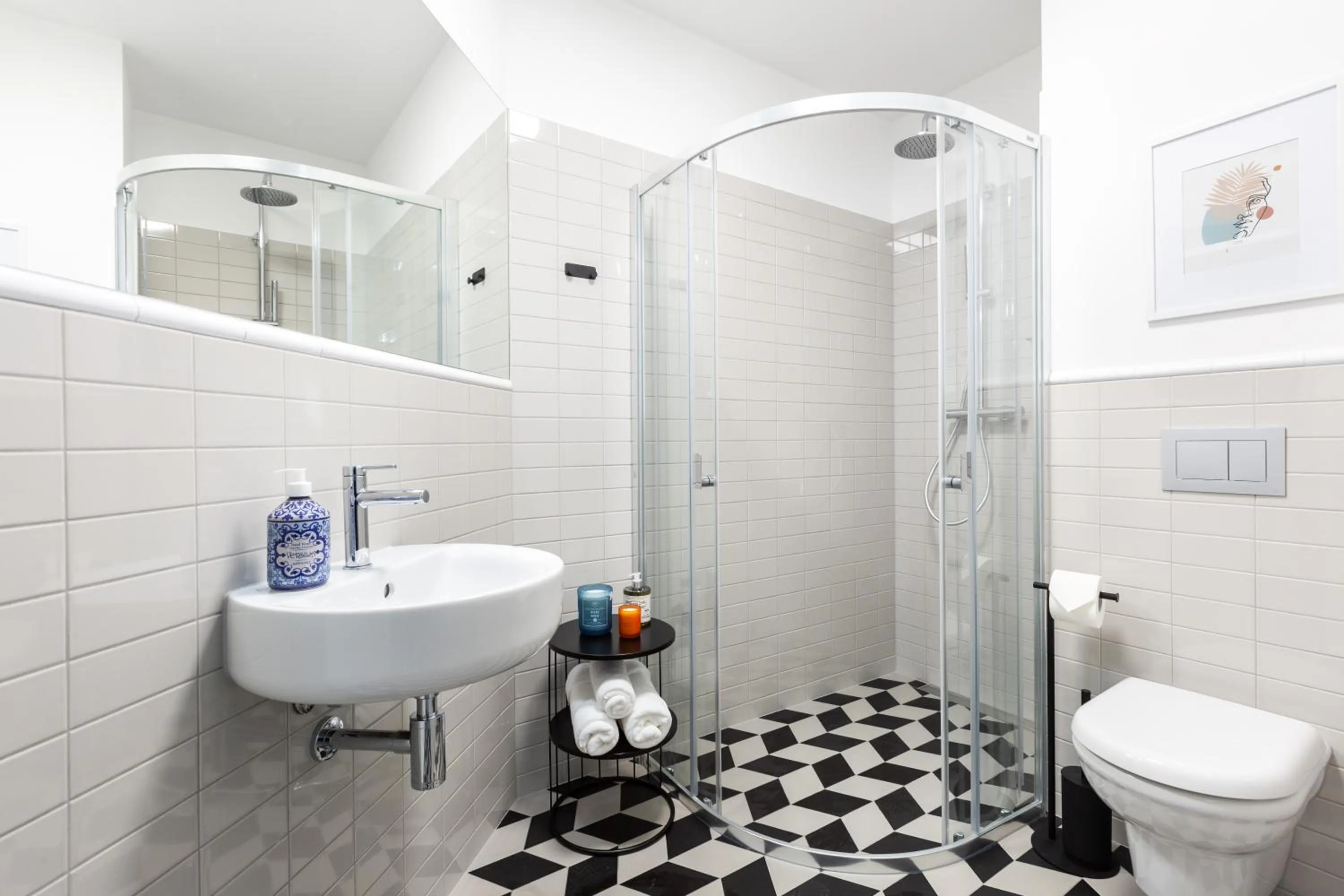 Bathroom in H11 Aparthotel