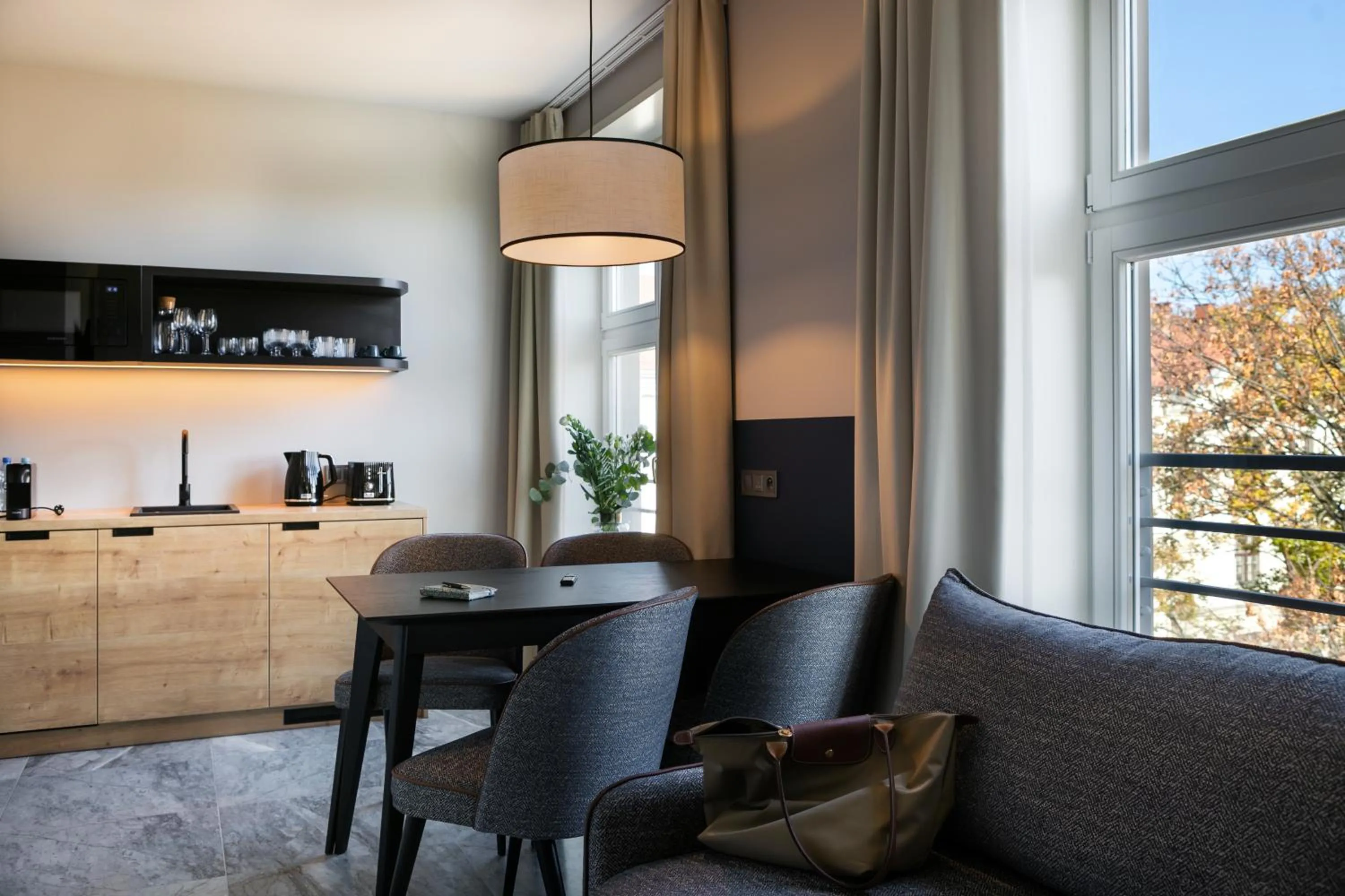 Living room in H11 Aparthotel