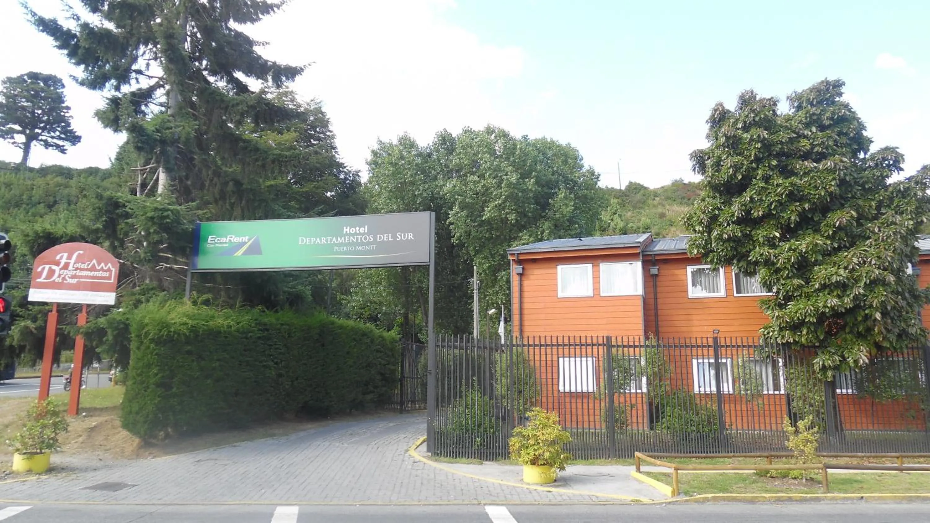 Facade/entrance in Hotel Departamentos del Sur
