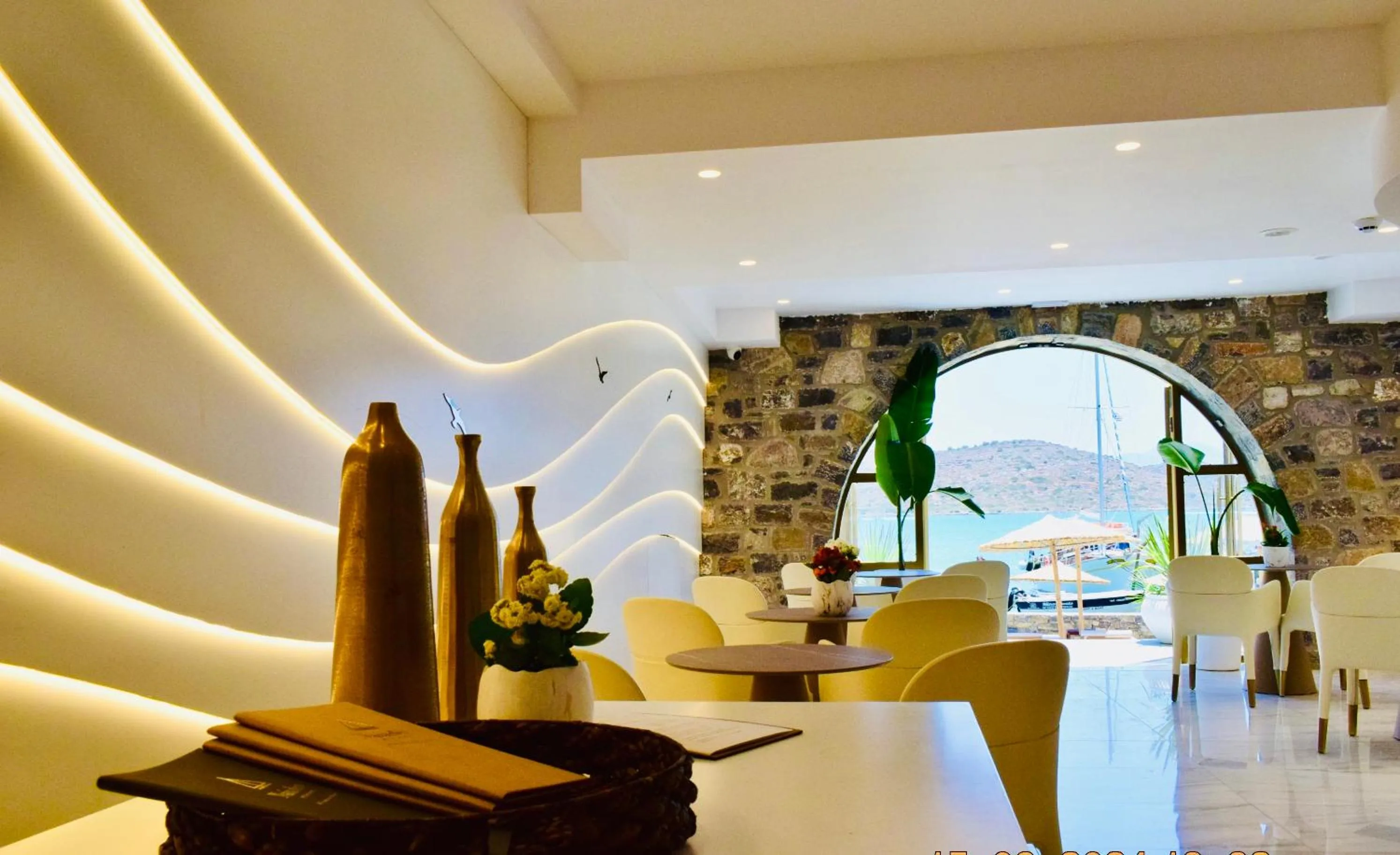 Restaurant/places to eat in Naiades Boutique Hotel - Adults Only