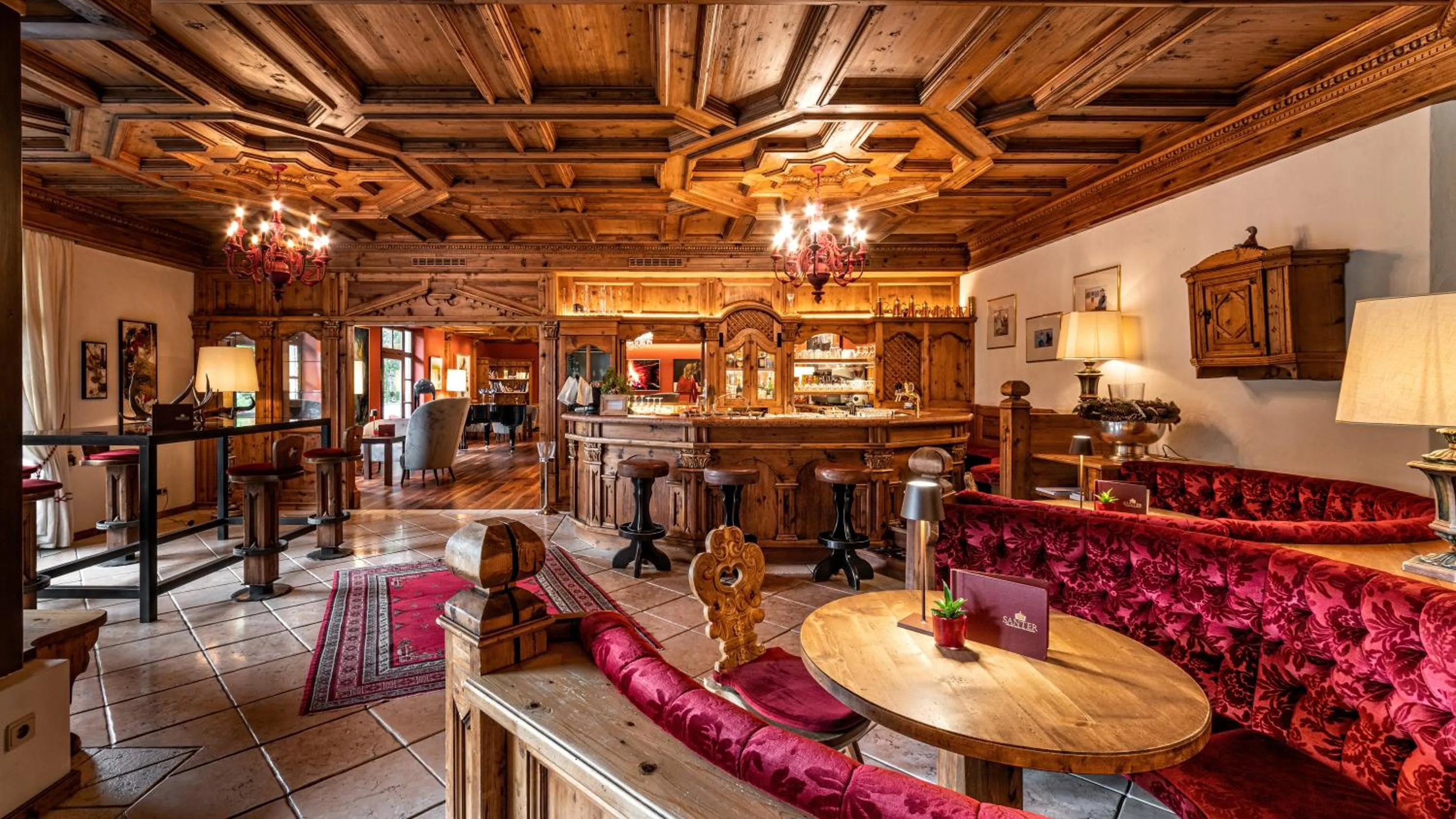 Lounge or bar in Romantik Hotel Santer