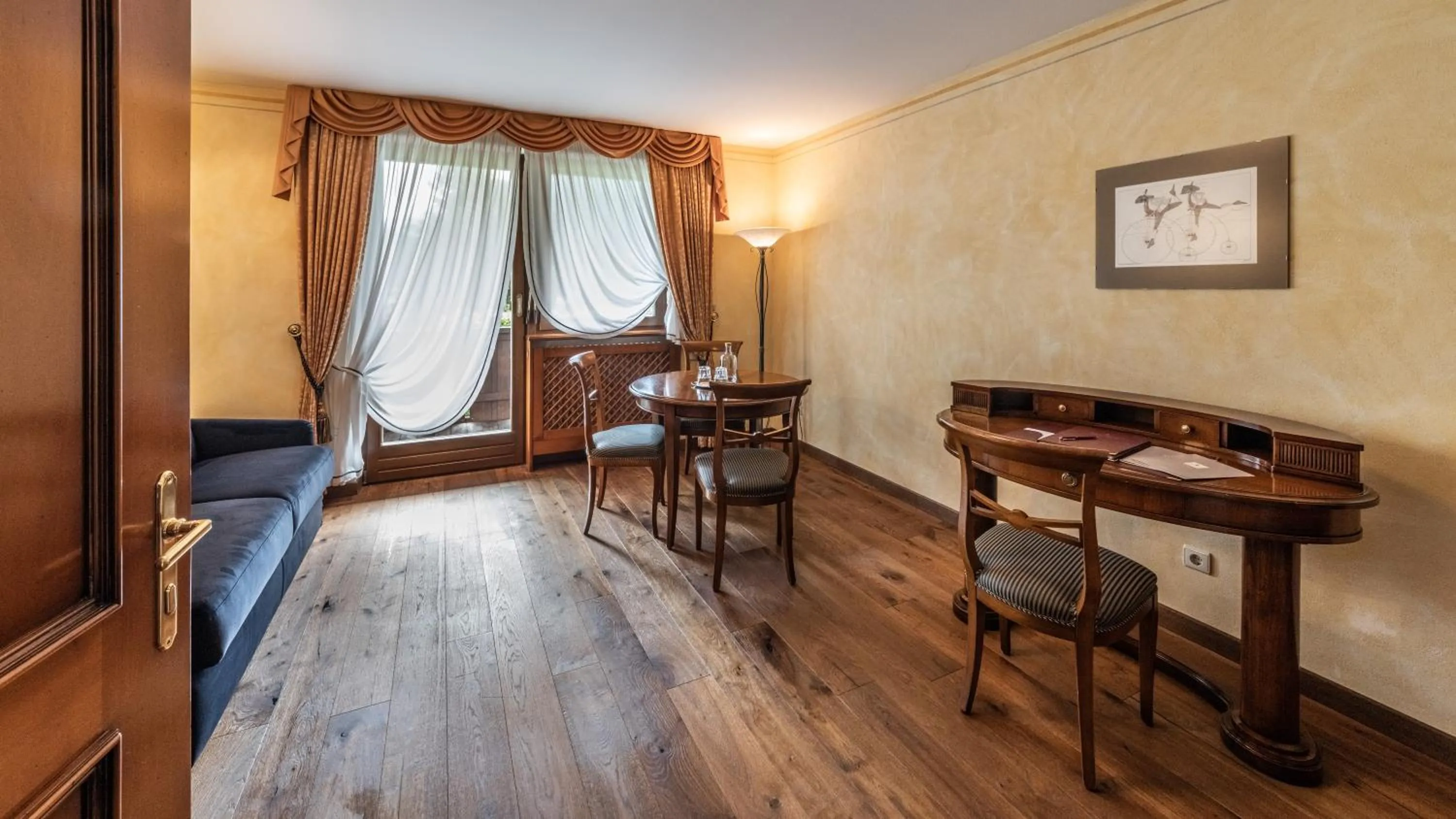 Seating area in Romantik Hotel Santer