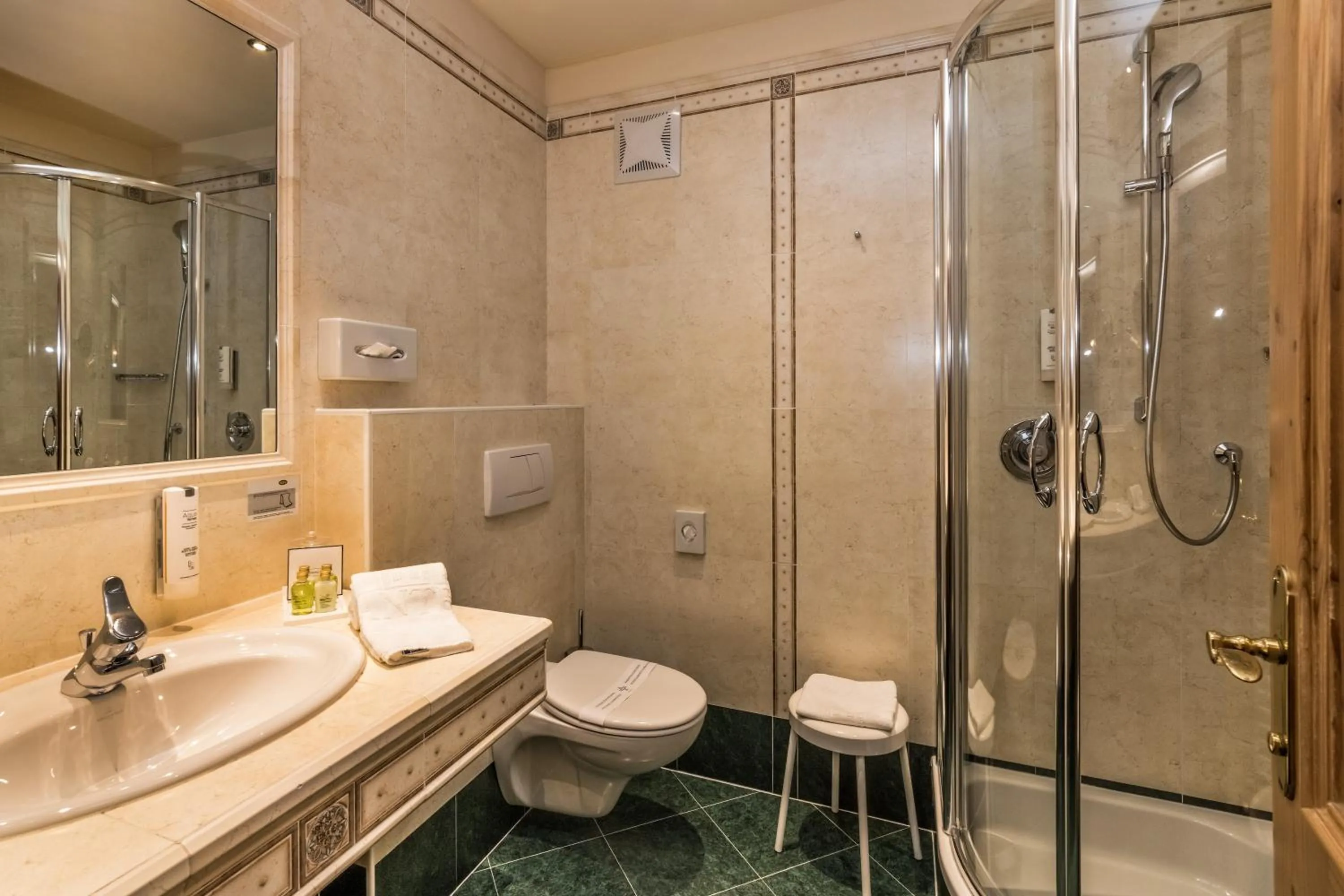 Bathroom in Romantik Hotel Santer