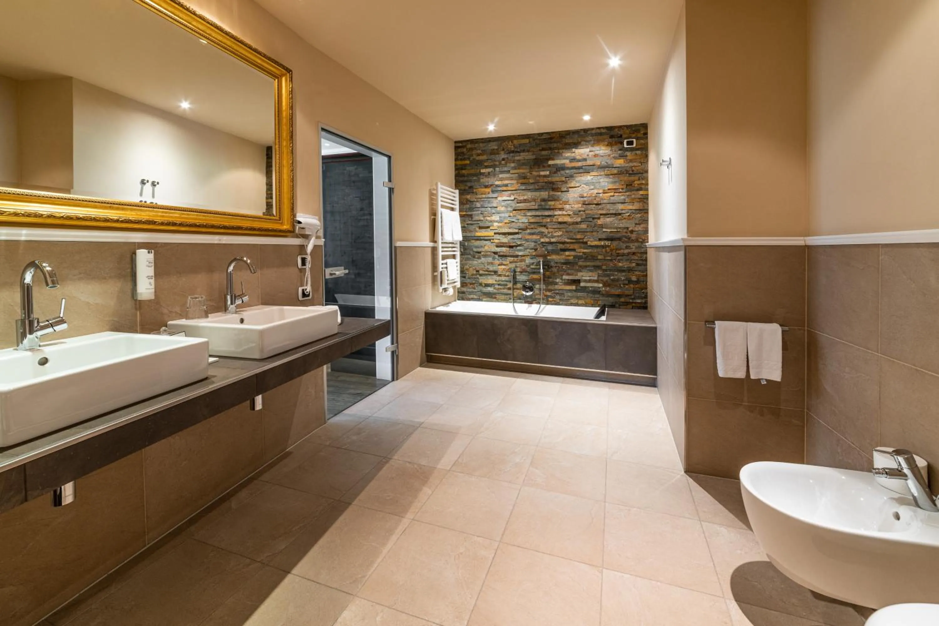 Bathroom in Romantik Hotel Santer