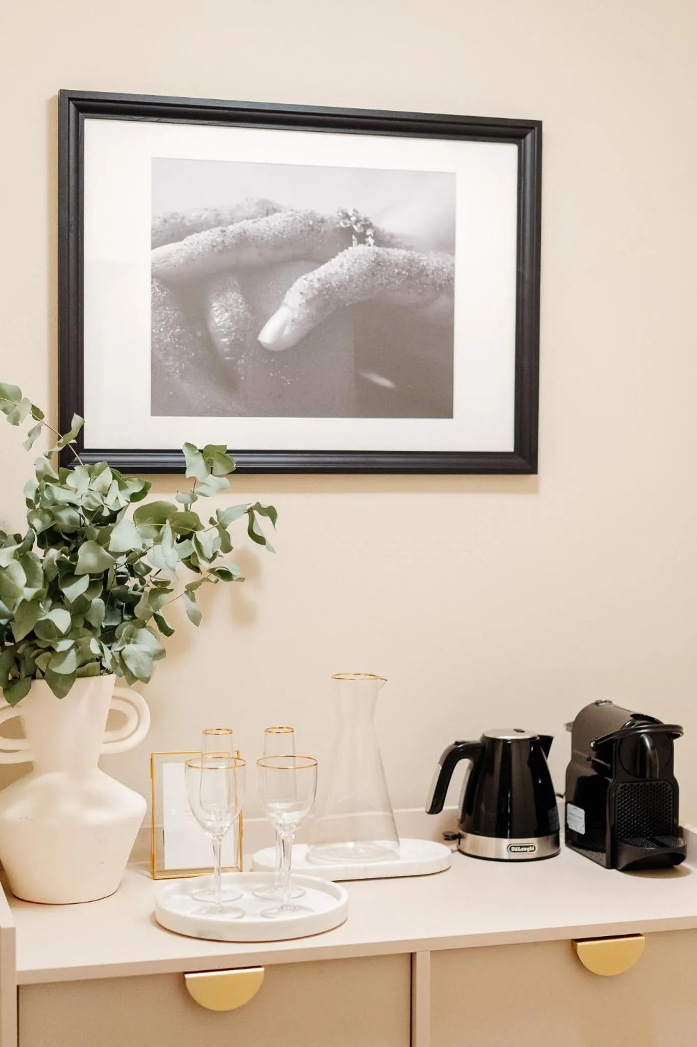 Coffee/tea facilities in Bogoria Residence - LoftAffair Collection