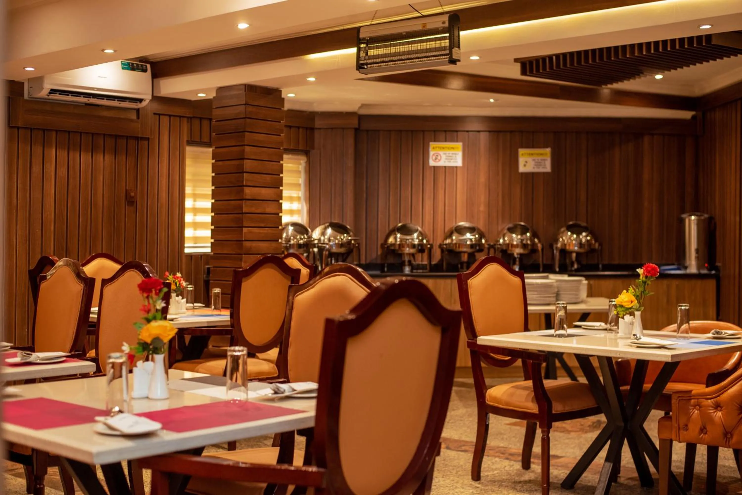 Restaurant/places to eat in Golden Tulip Garden City Hotel - Rivotel