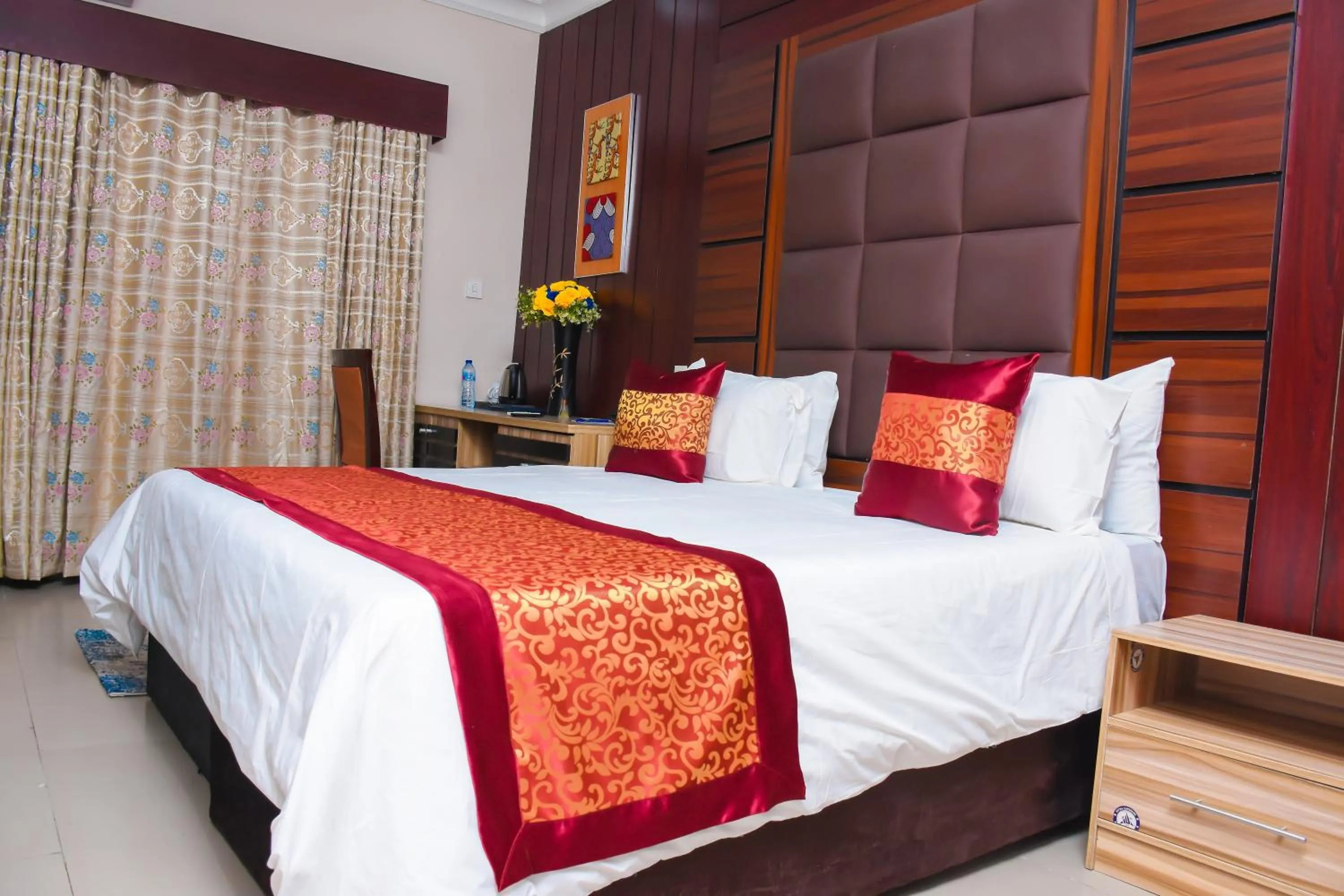 Bed in Golden Tulip Garden City Hotel - Rivotel