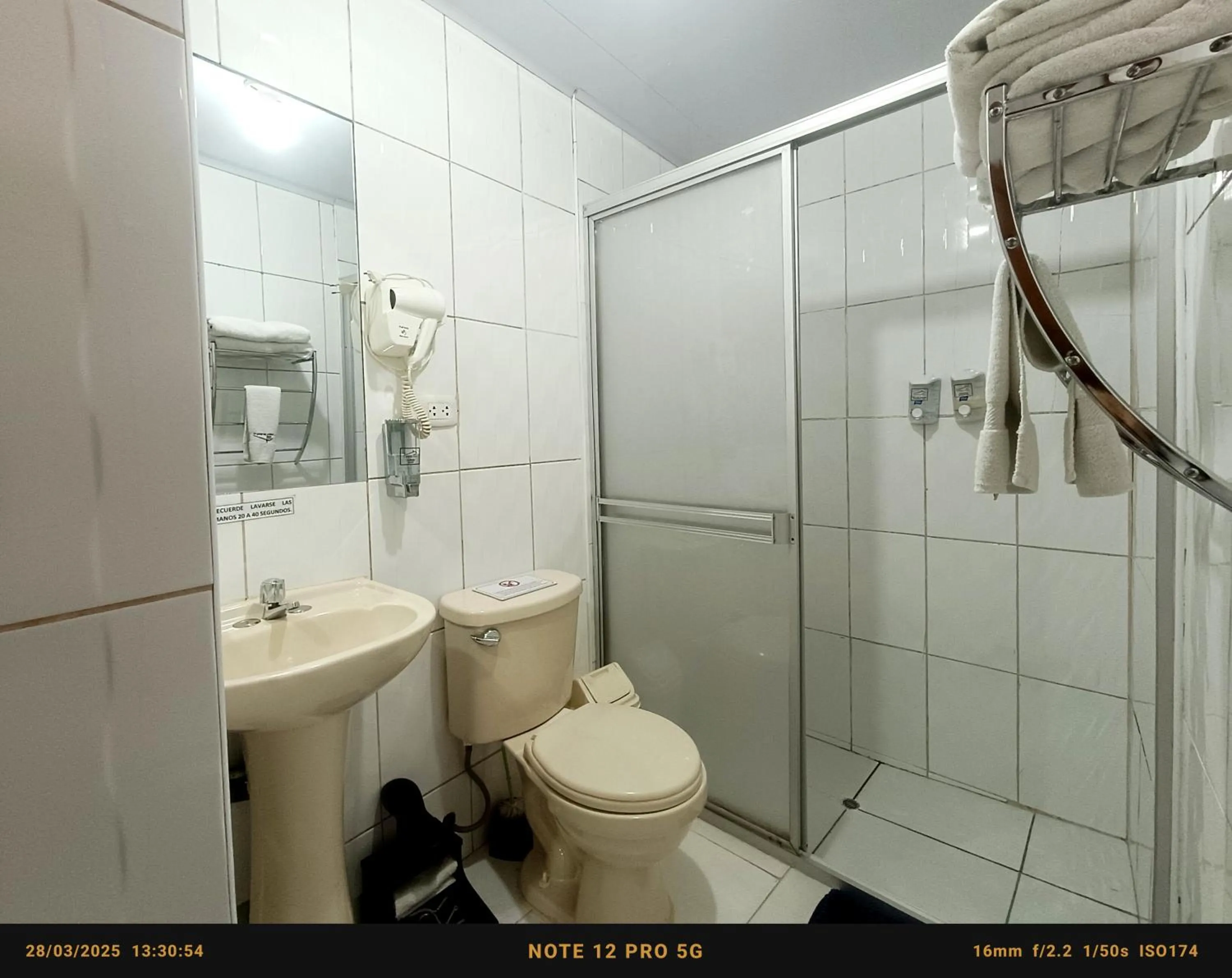 Bathroom in La Posada del Viajero