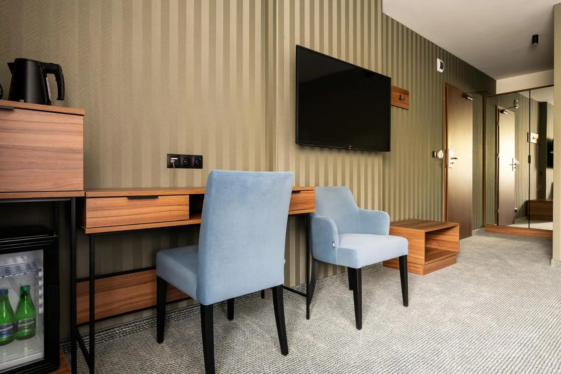 Communal lounge/ TV room in Hotel Vestina