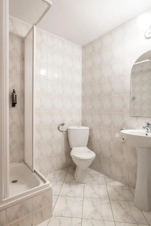 Shower in Hotel Vestina