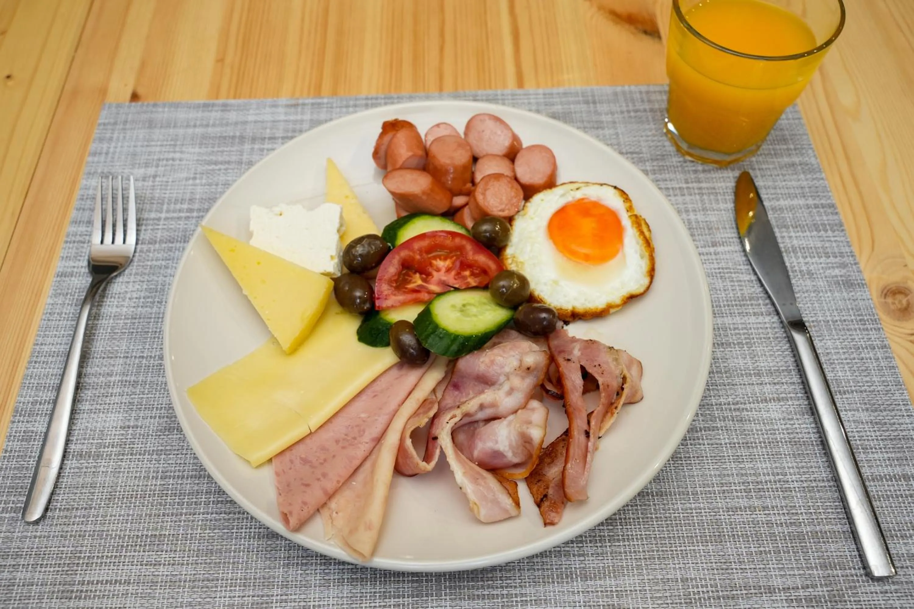 Breakfast in La Bohème Hotel