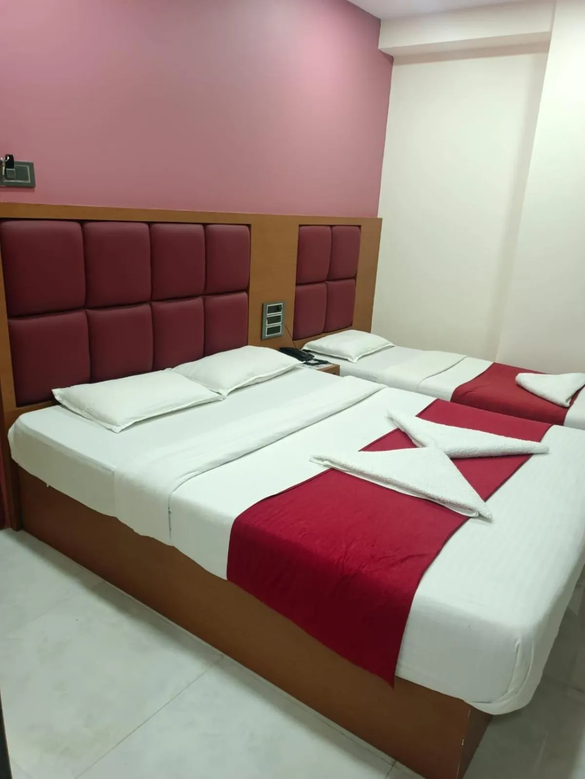 Bedroom, Bed in Hotel airport annex