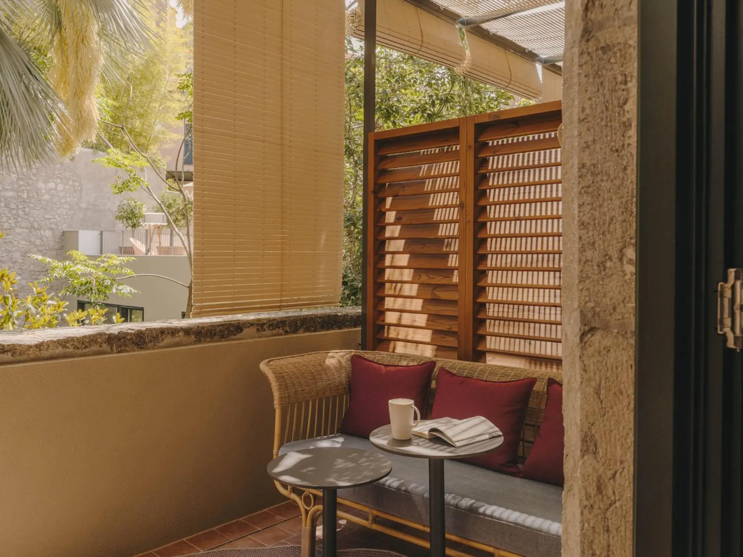 Superior Double or Twin Room with Balcony in Hotel Palau Fugit Superior Double or Twin Room with Balcony in Hotel Palau Fugit