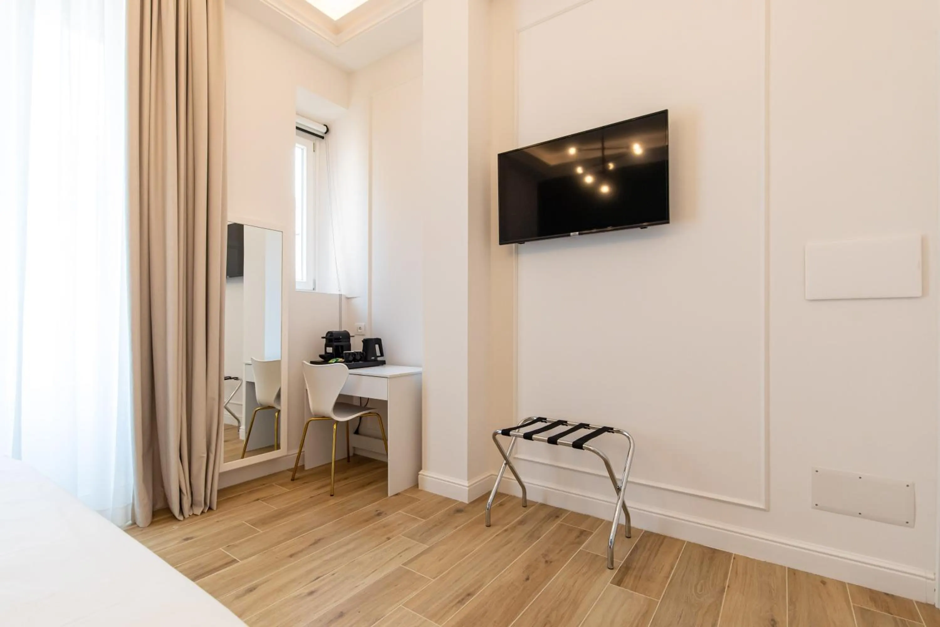 TV and multimedia, Bed in Unico Relais