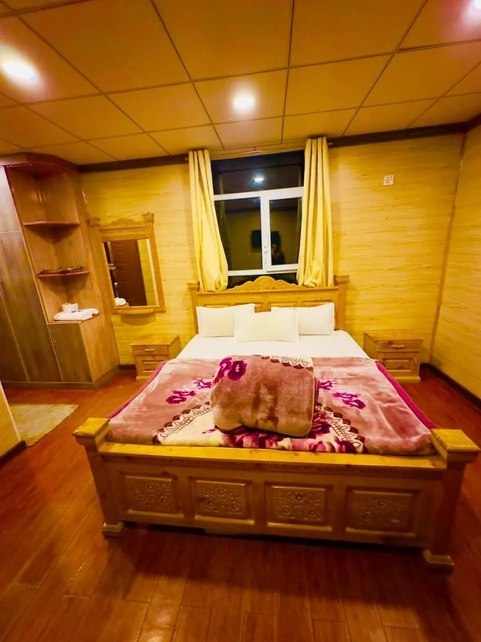 Bed in Gems Palace Hotel Sost