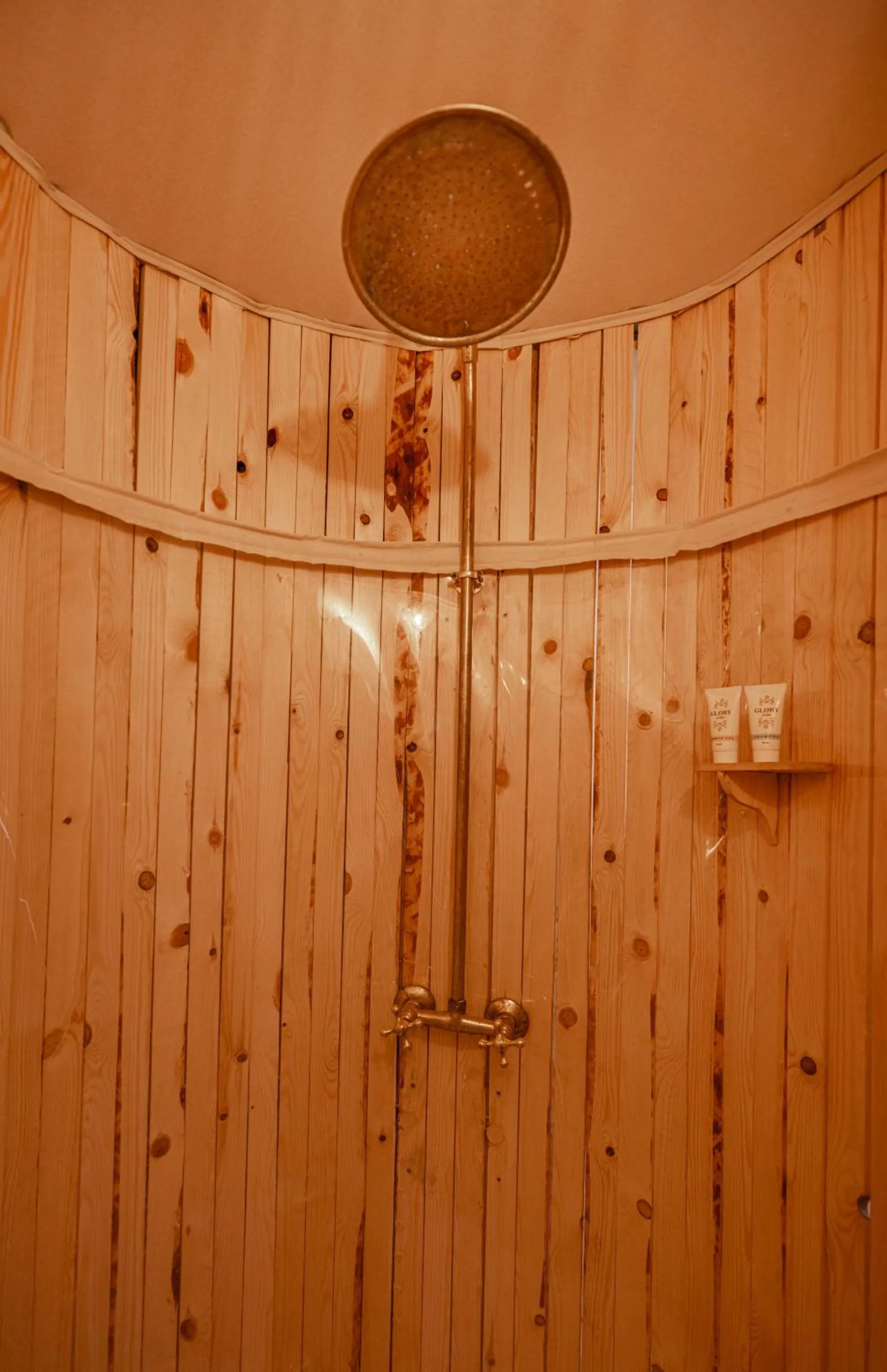 Shower in Imperial Glory Lodges
