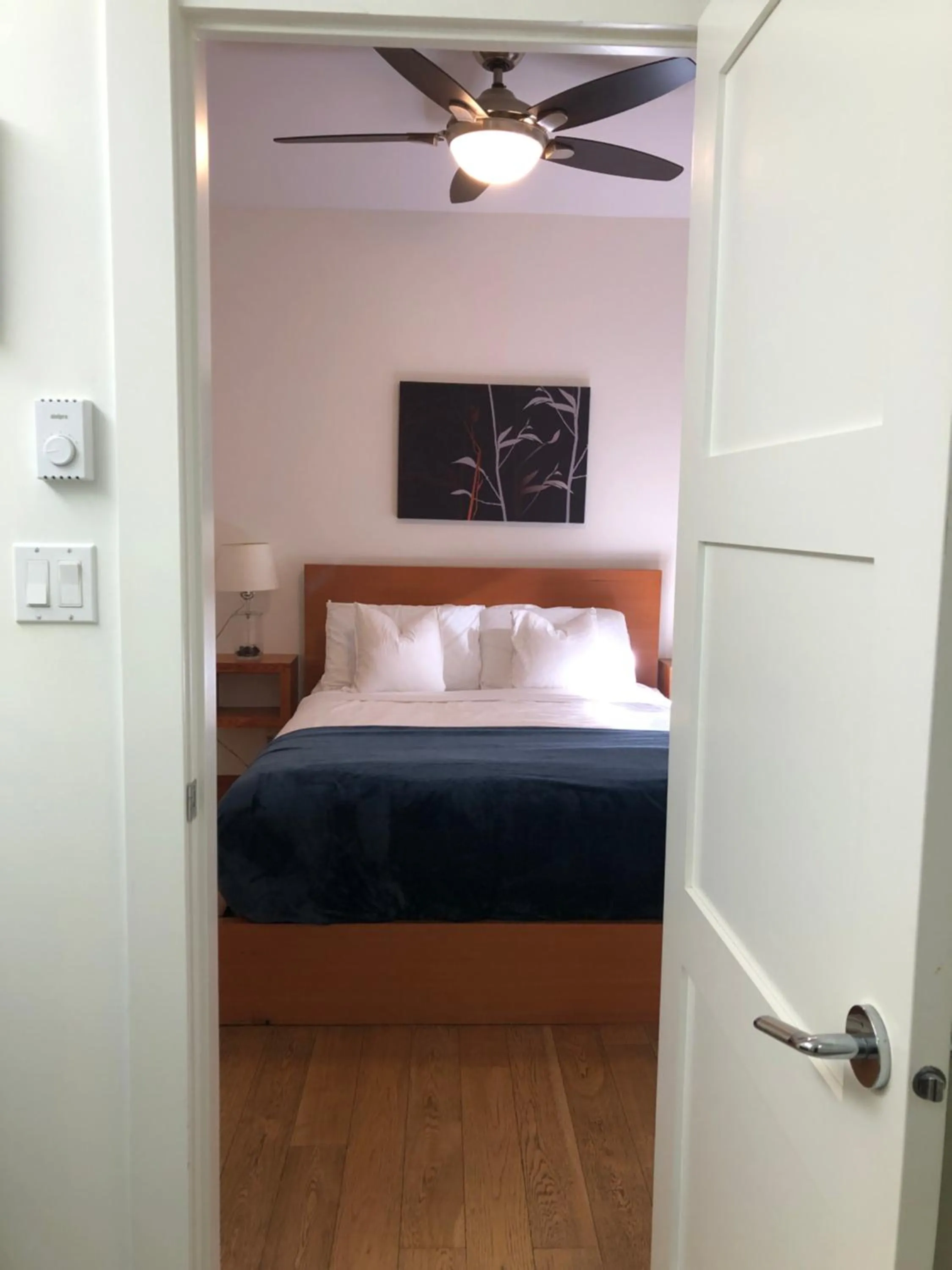 Bed in Mariner's Loft - Salt Spring Island