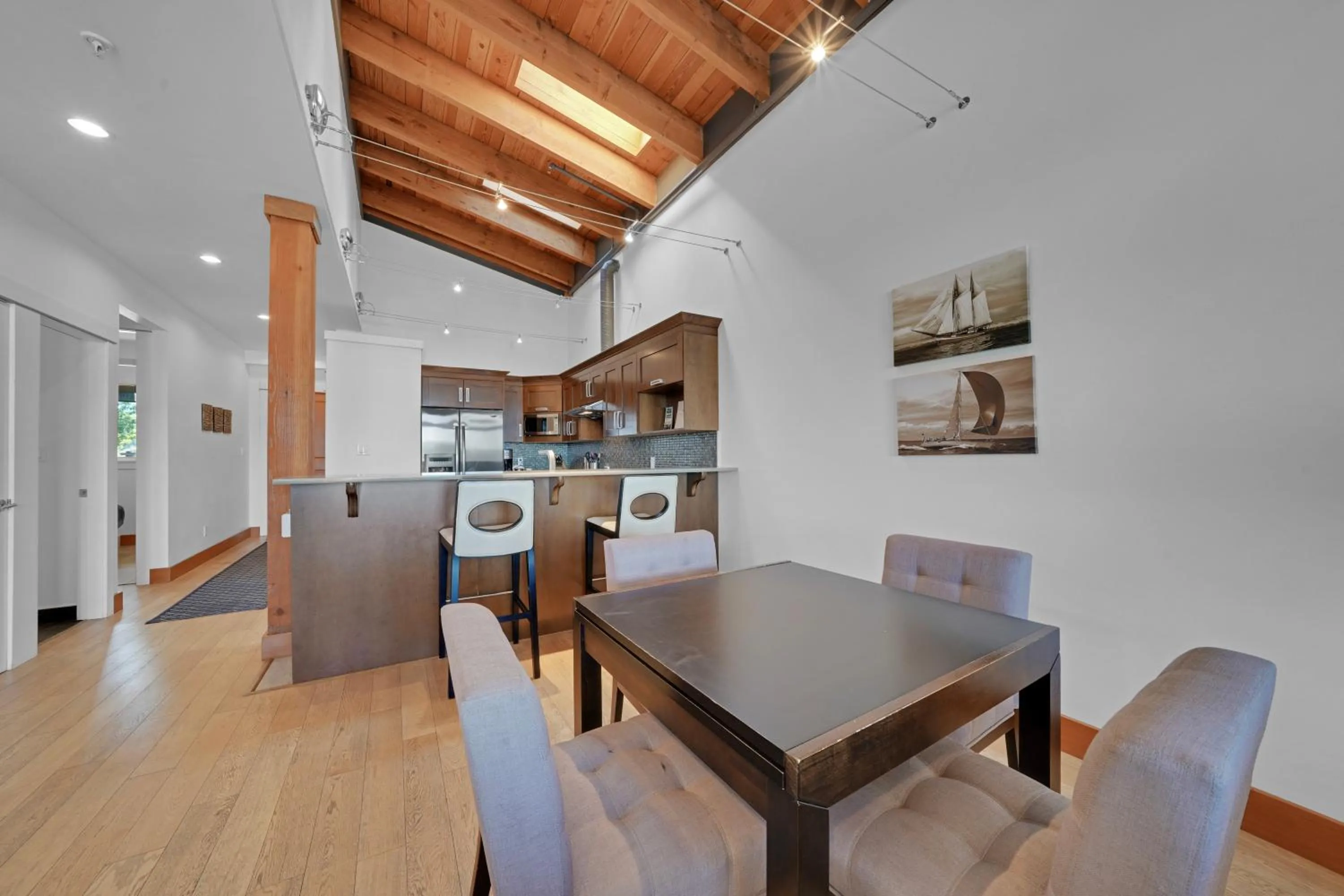 Dining area in Mariner's Loft - Salt Spring Island