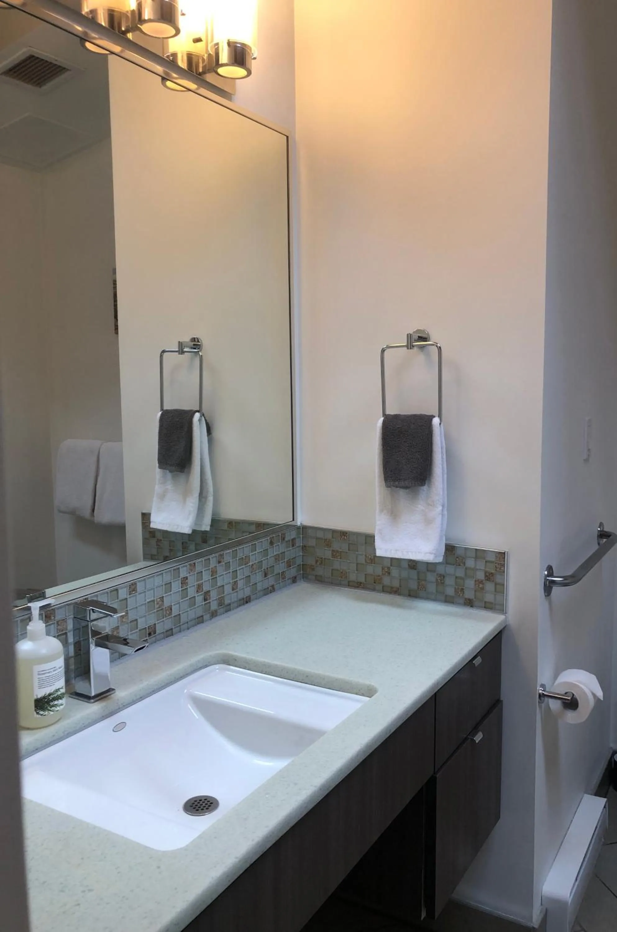 Mariner's Loft - Salt Spring Island