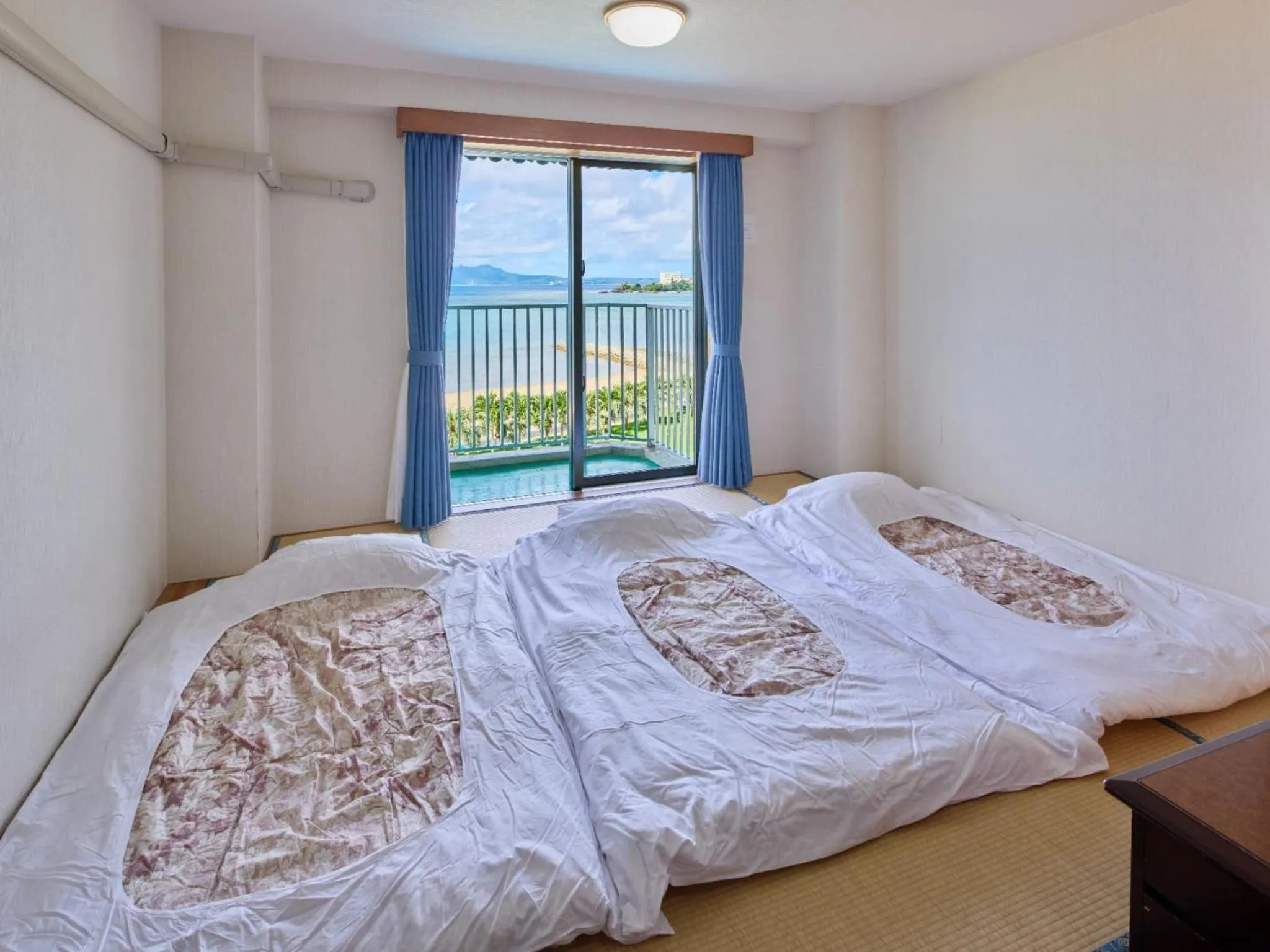 Photo of the whole room, Bed in Miyuki Hamabaru Resort