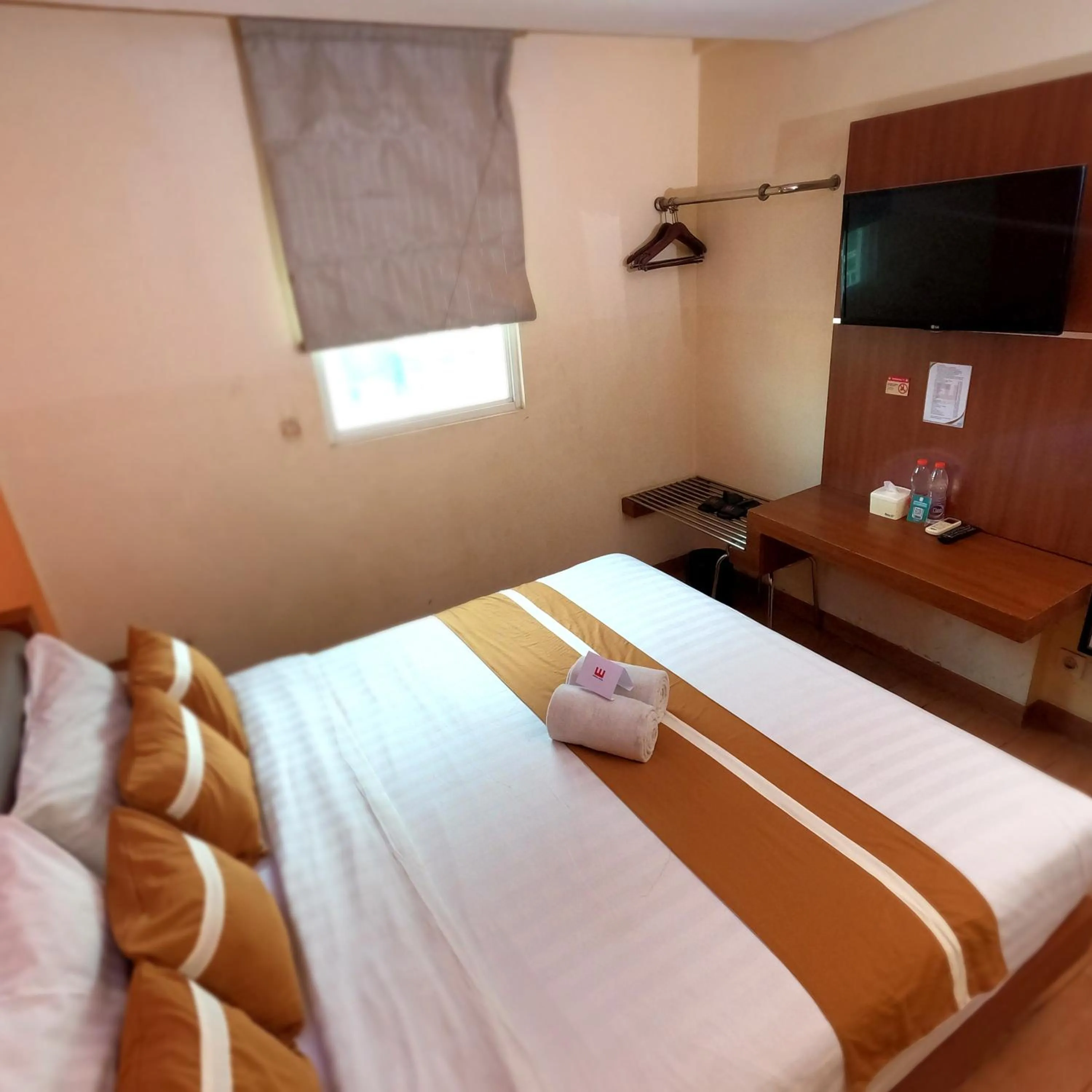 Bed in World Hotel Jakarta - Bandengan