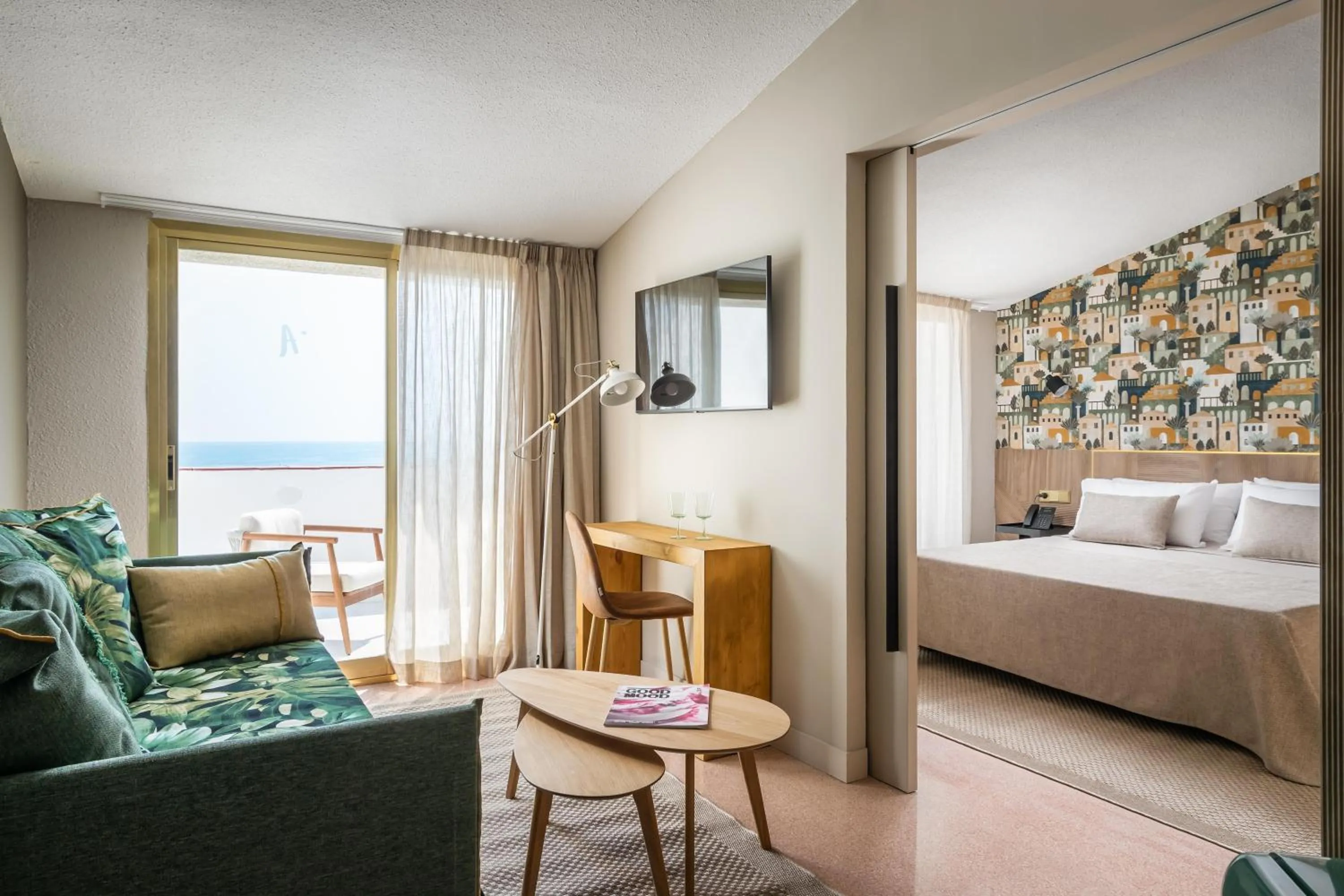 Photo of the whole room, Bed in ALEGRIA El Mar 4 Sup