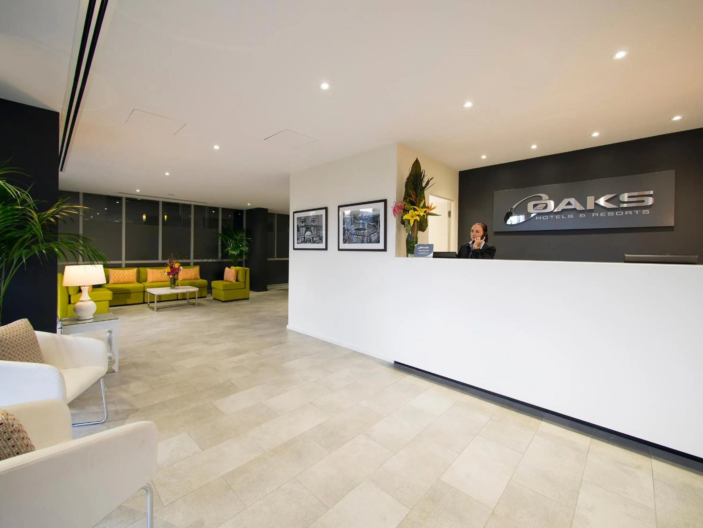 Lobby or reception in Oaks Melbourne South Yarra Suites